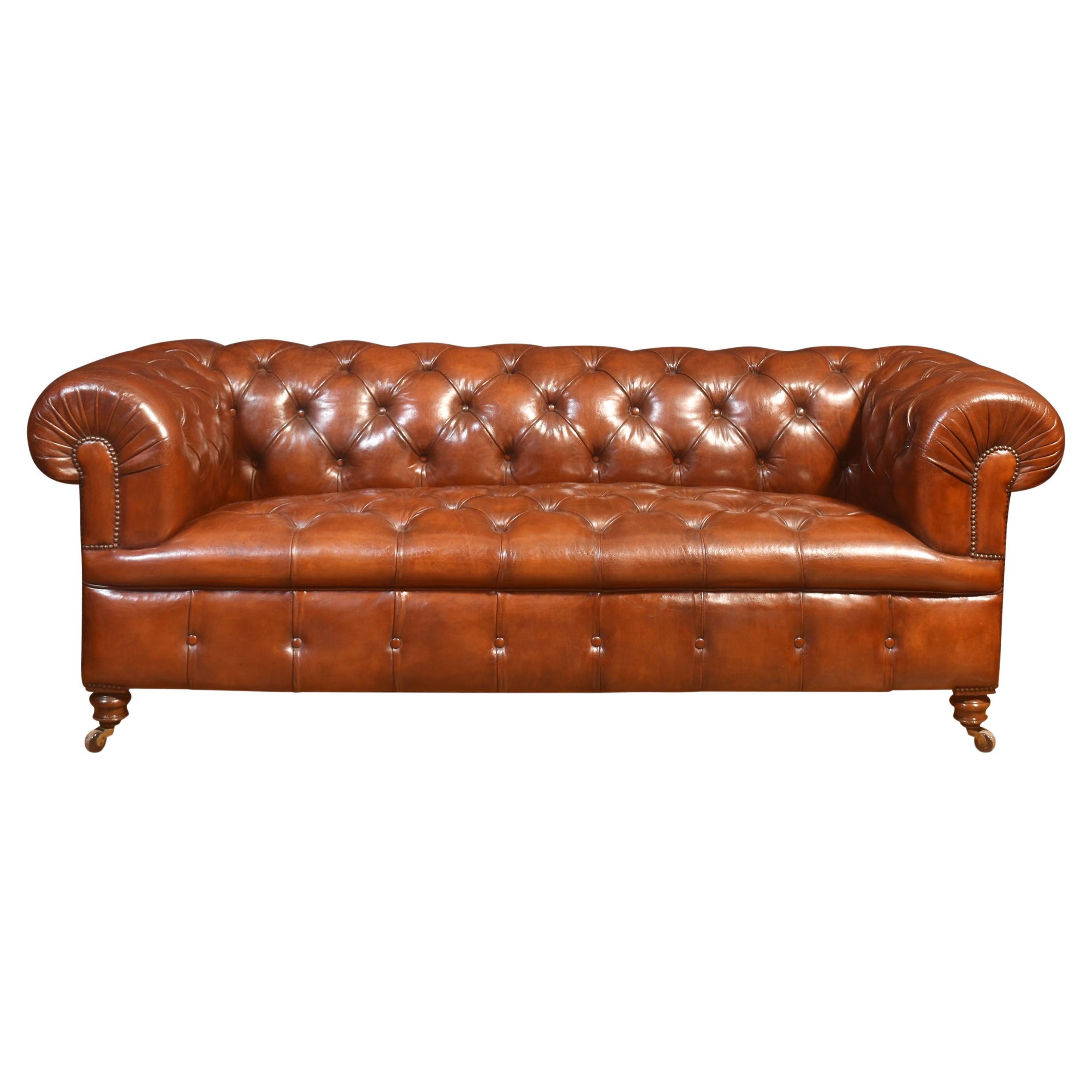 Leather deep buttoned chesterfield For Sale