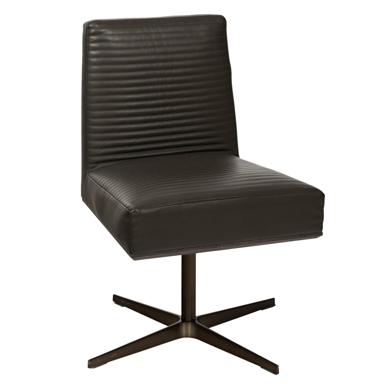 Leather Desk Chair im Angebot