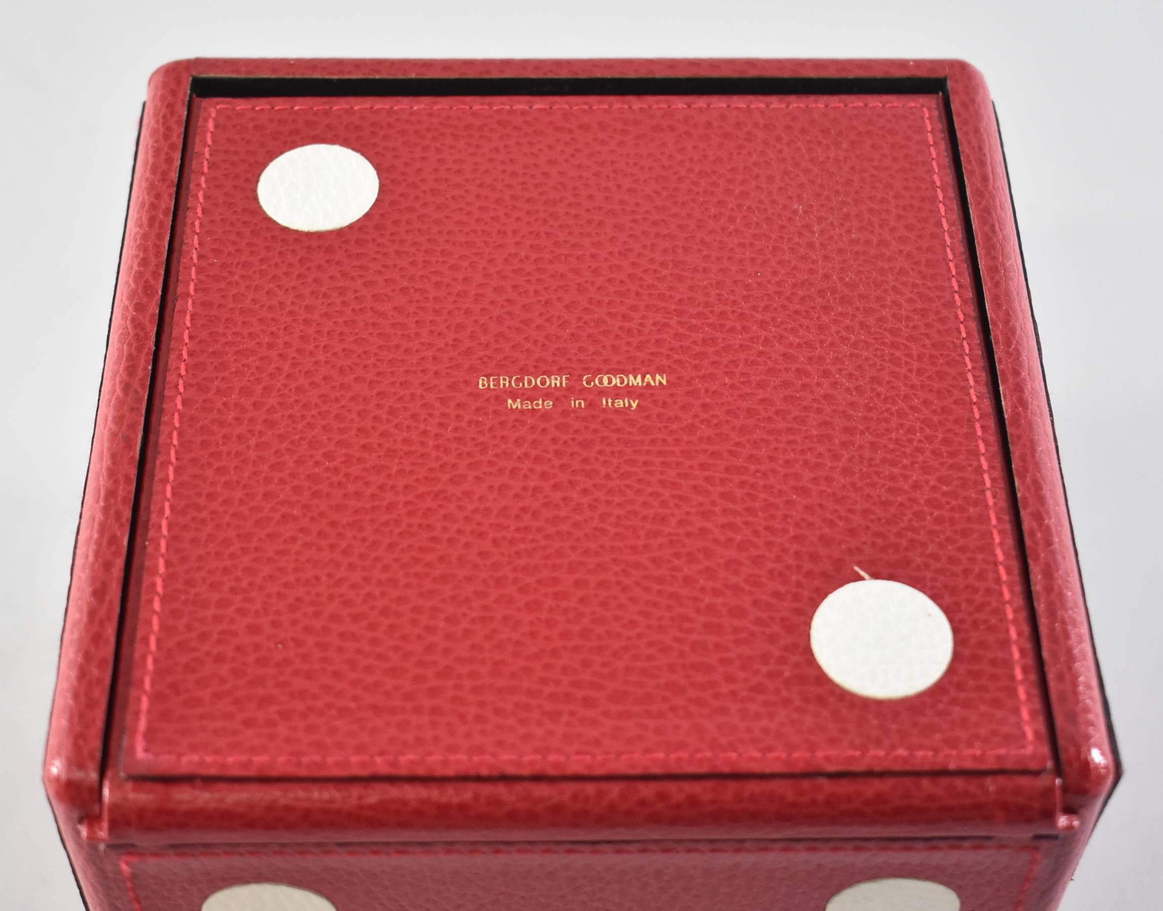 20ième siècle Boîte à jeux multiples en cuir style dés:: fabriquée en Italie:: Bergdorf Goodman