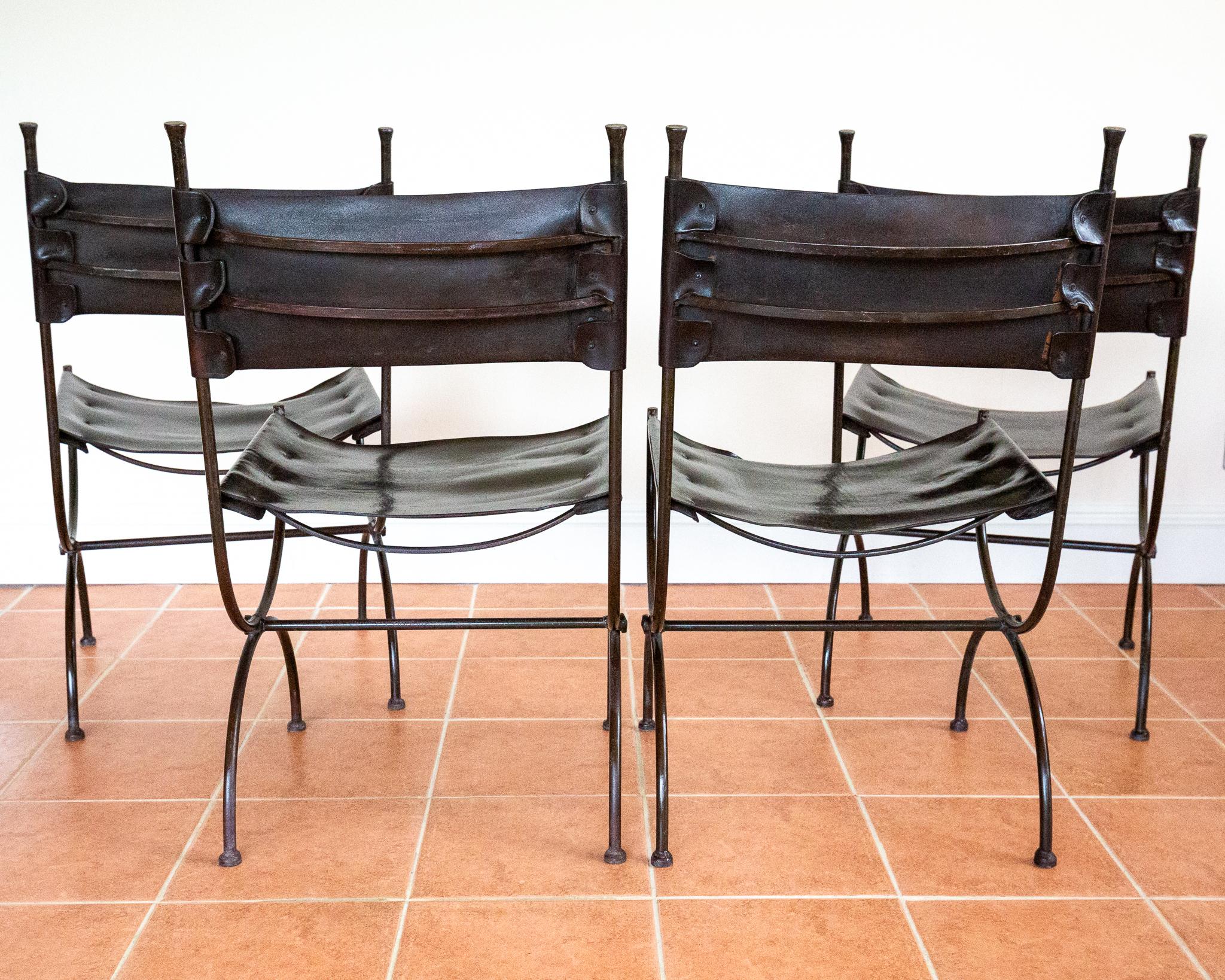 Chaises de salle à manger en cuir Fer forgé Set of 4 Vintage Spanish Curule Savonarola en vente 8