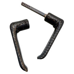 Poignée de porte en cuir par Jacques Adnet, 1950 France