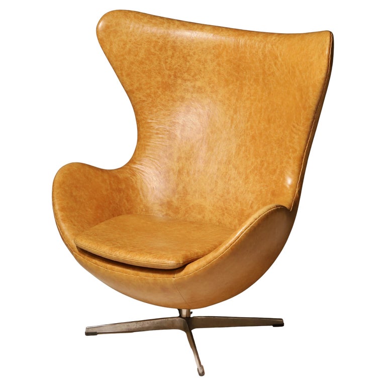 An Arne Jacobsen Egg Chair in Edelman Leather An Arne Jacobsen Egg Chair in Edelman Leather