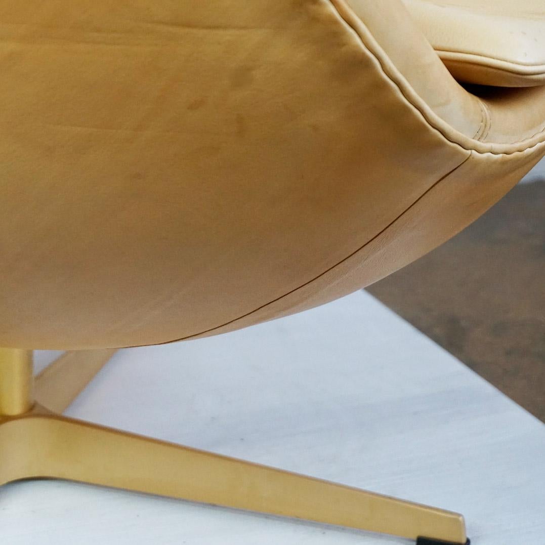 Leather Egg Chair von Arne Jacobsen für Fritz Hansen Limitierte Jubiläumsausgabe im Angebot 1