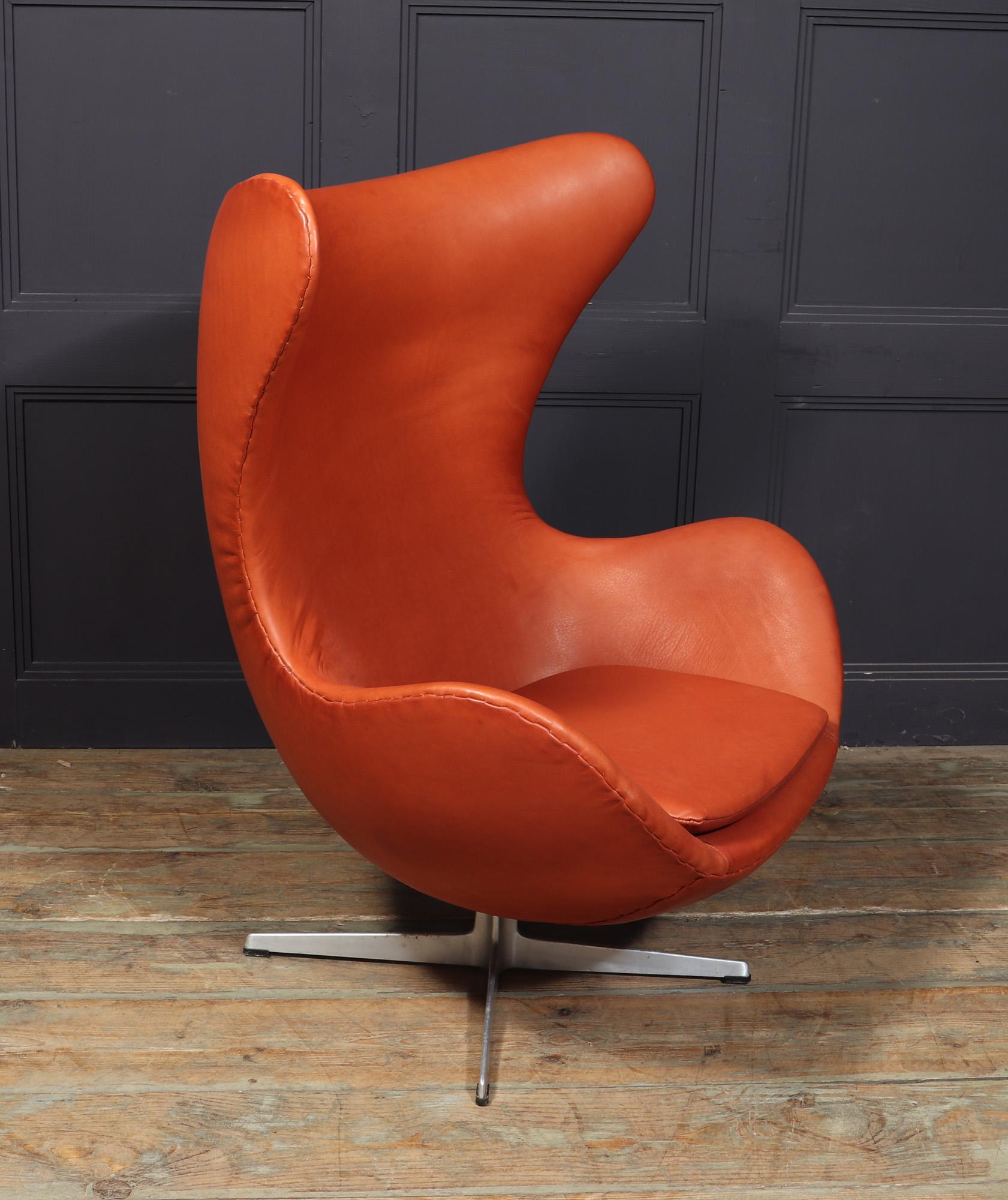 Leather Egg Chair By Fritz Hansen In Good Condition In Paddock Wood Tonbridge, GB