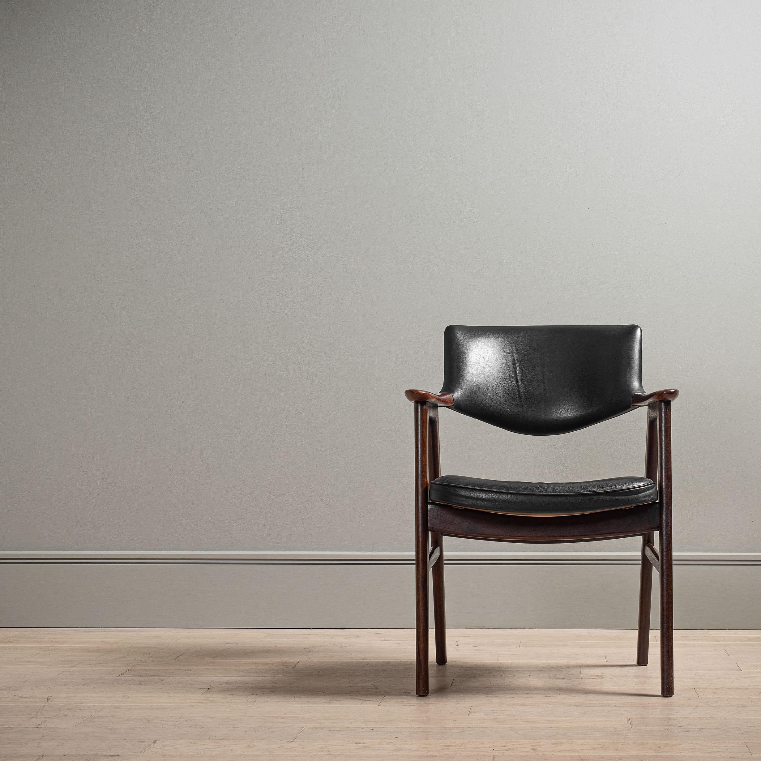 Mid-Century Modern Leather Erik Kirkegaard Chair, 1950 For Sale