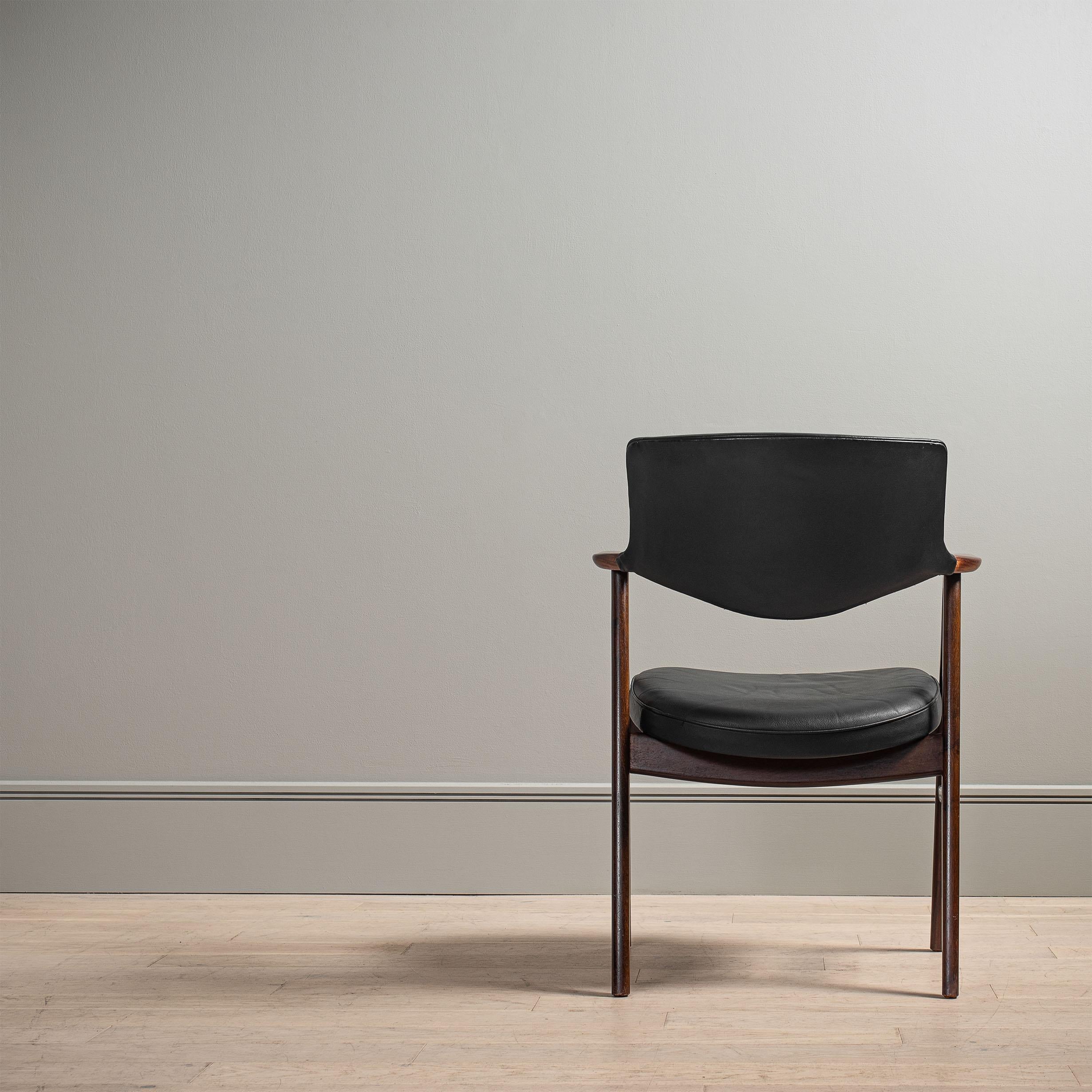 Leather Erik Kirkegaard Chair, 1950 In Good Condition For Sale In London, GB