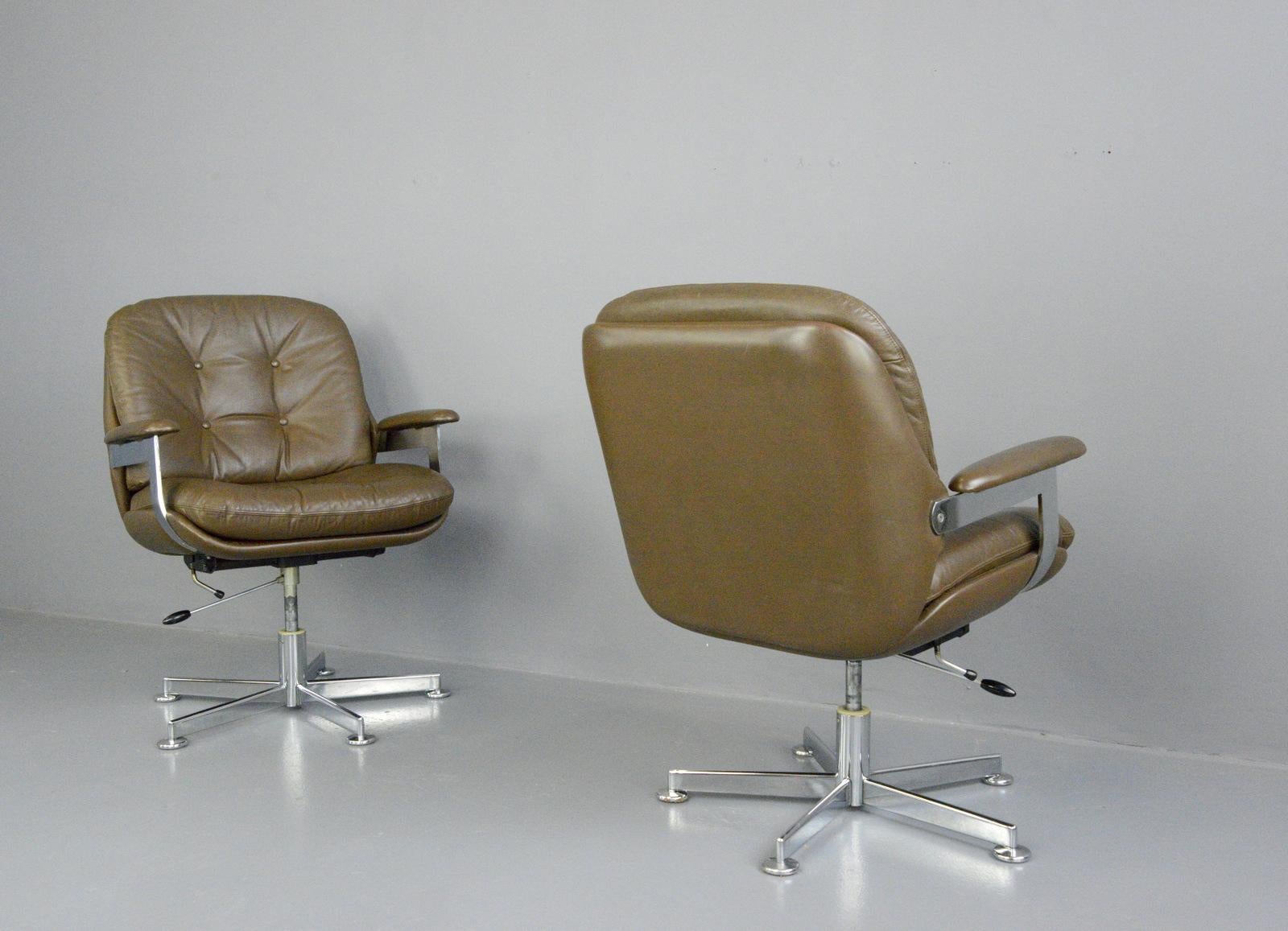 Leather Executive Chairs by Ring Mobelfabrikk, circa 1970s 1