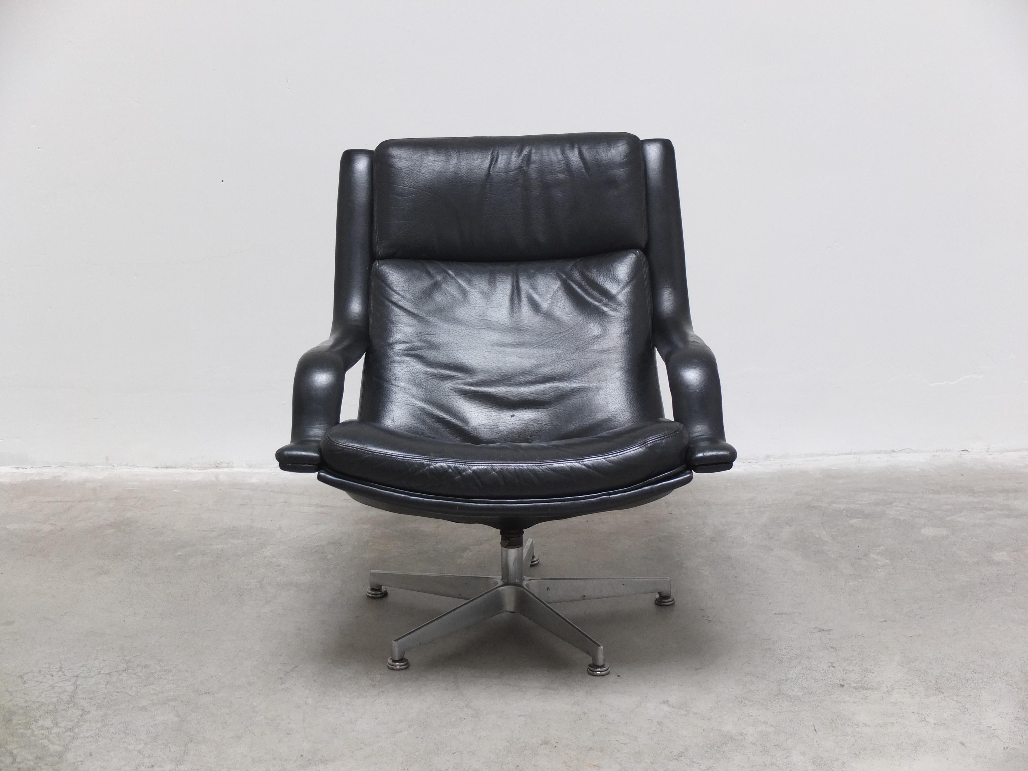 Leather 'F152' Swivel Lounge Chairs by Geoffrey Harcourt for Artifort, 1970s For Sale 6