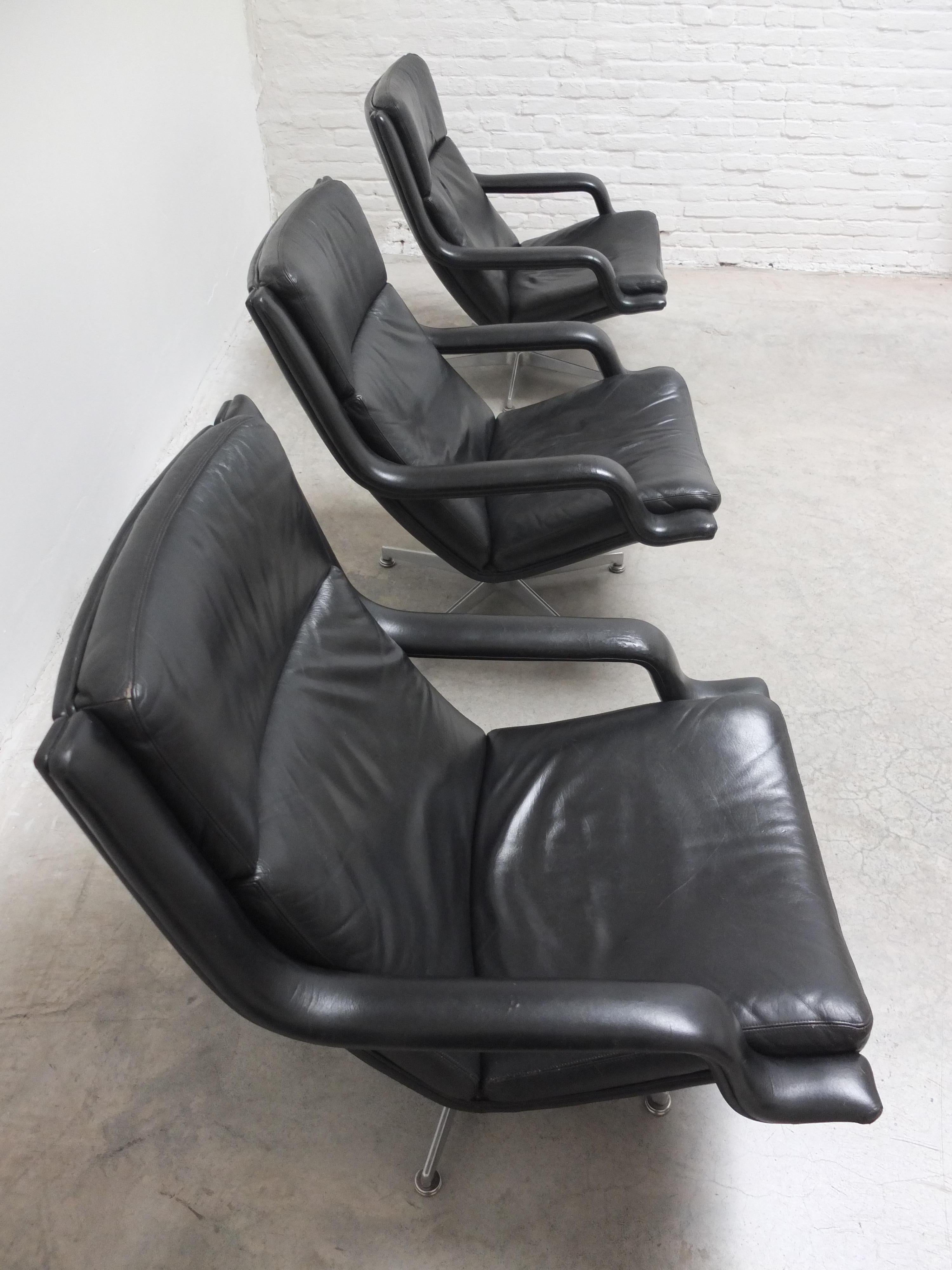 20th Century Leather 'F152' Swivel Lounge Chairs by Geoffrey Harcourt for Artifort, 1970s For Sale