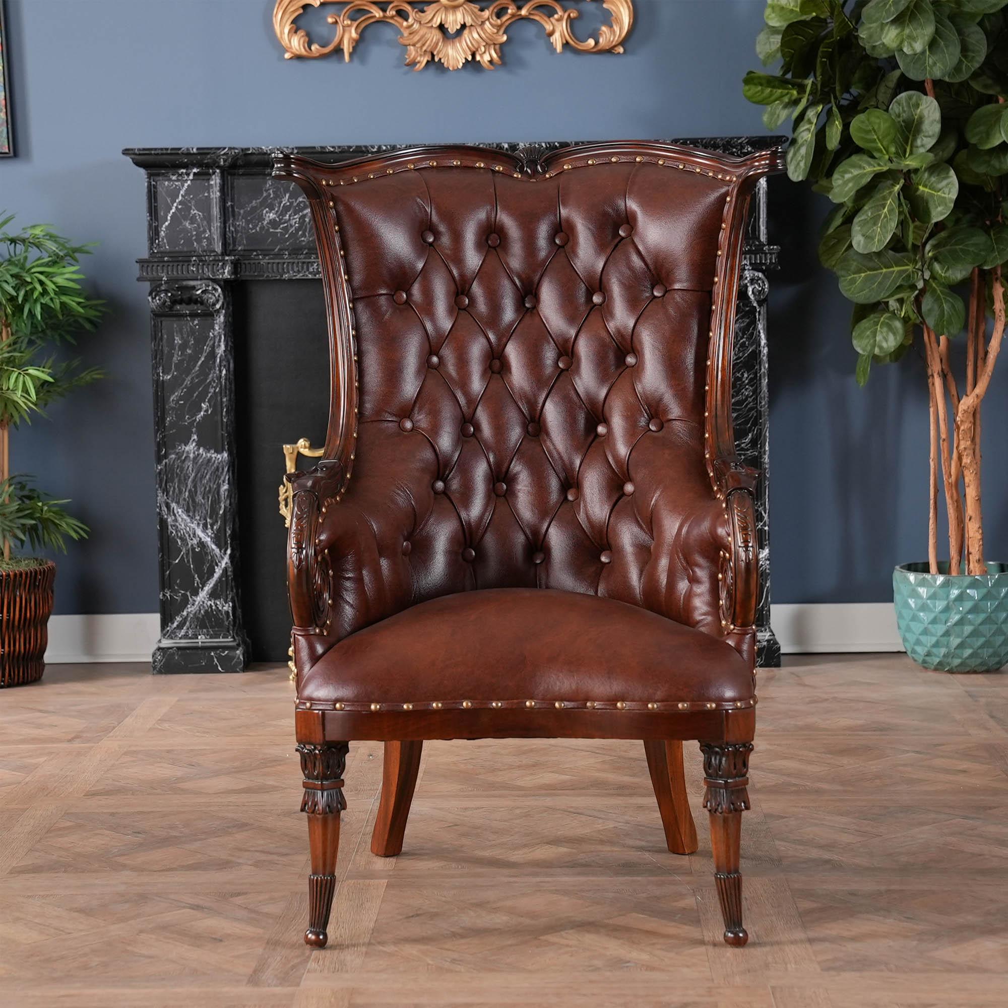 Sculpté à la main Fauteuil de cheminée en cuir en vente