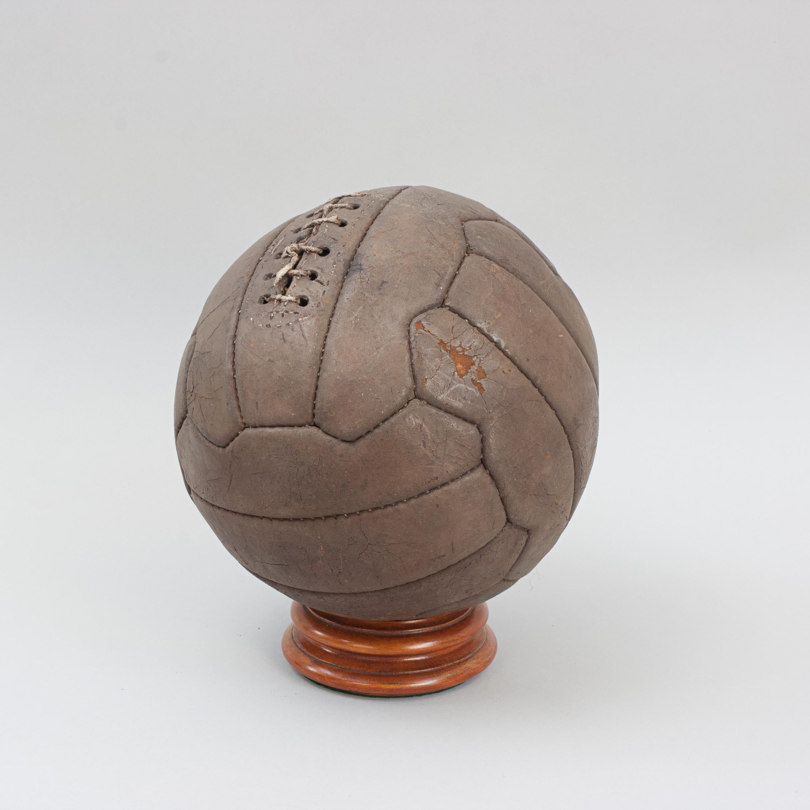 Calcio in pelle In condizioni buone in vendita a Oxfordshire, GB