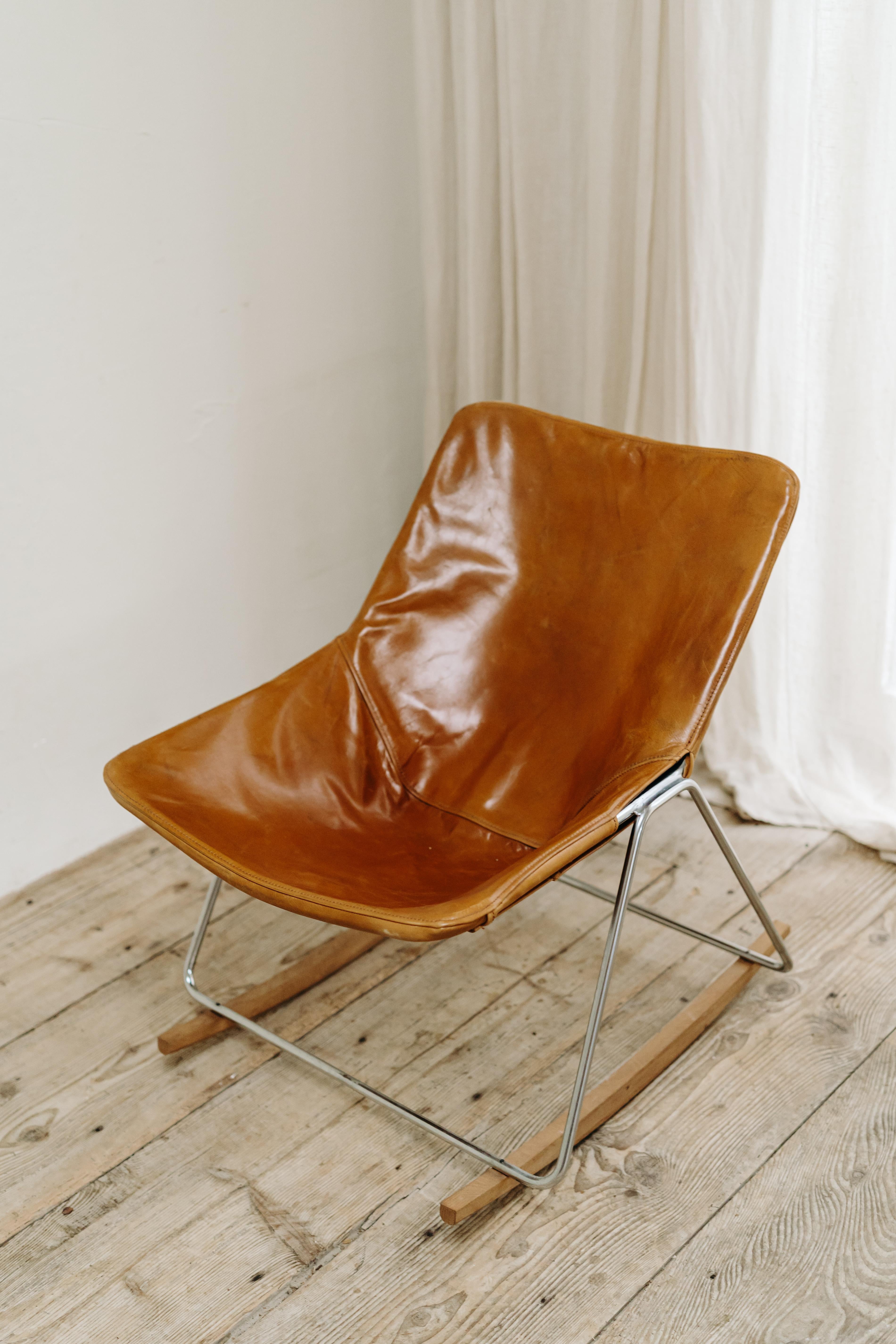 20th Century Leather G1 Rocking Chair by Pierre Guariche for Airborne, France