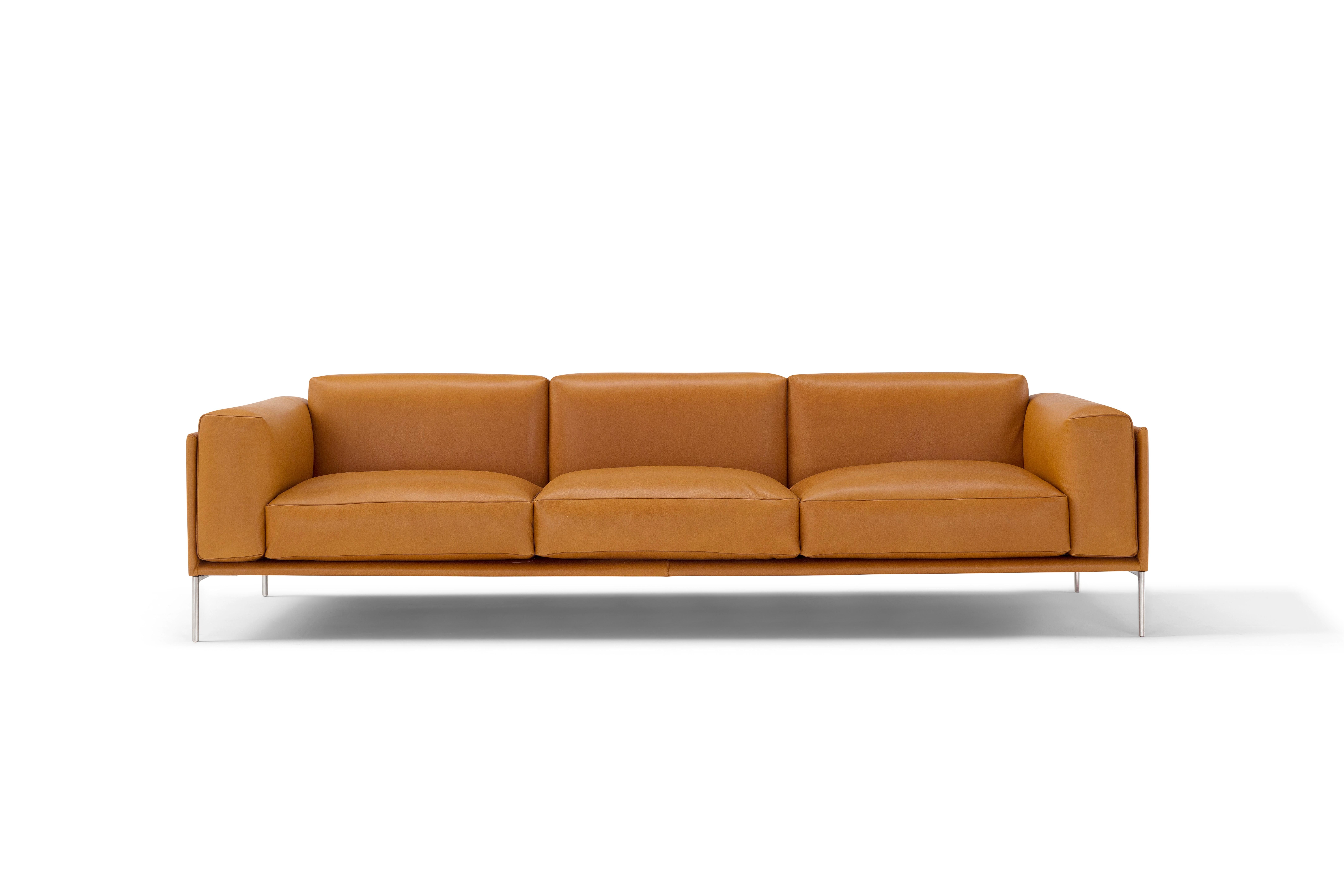 Leather Giorgio Sofa by Amura Lab
Dimensions: W 280 x D 96 x H 74 cm
Materials: STRUCTURE: Metal with wooden panels SEAT CUSHION: Polyurethane foam, density 50kg/m³ + Memory Foam SUSPENSIONS: rubber and polypropylene belts. BACK CUSHION: Mollapiuma