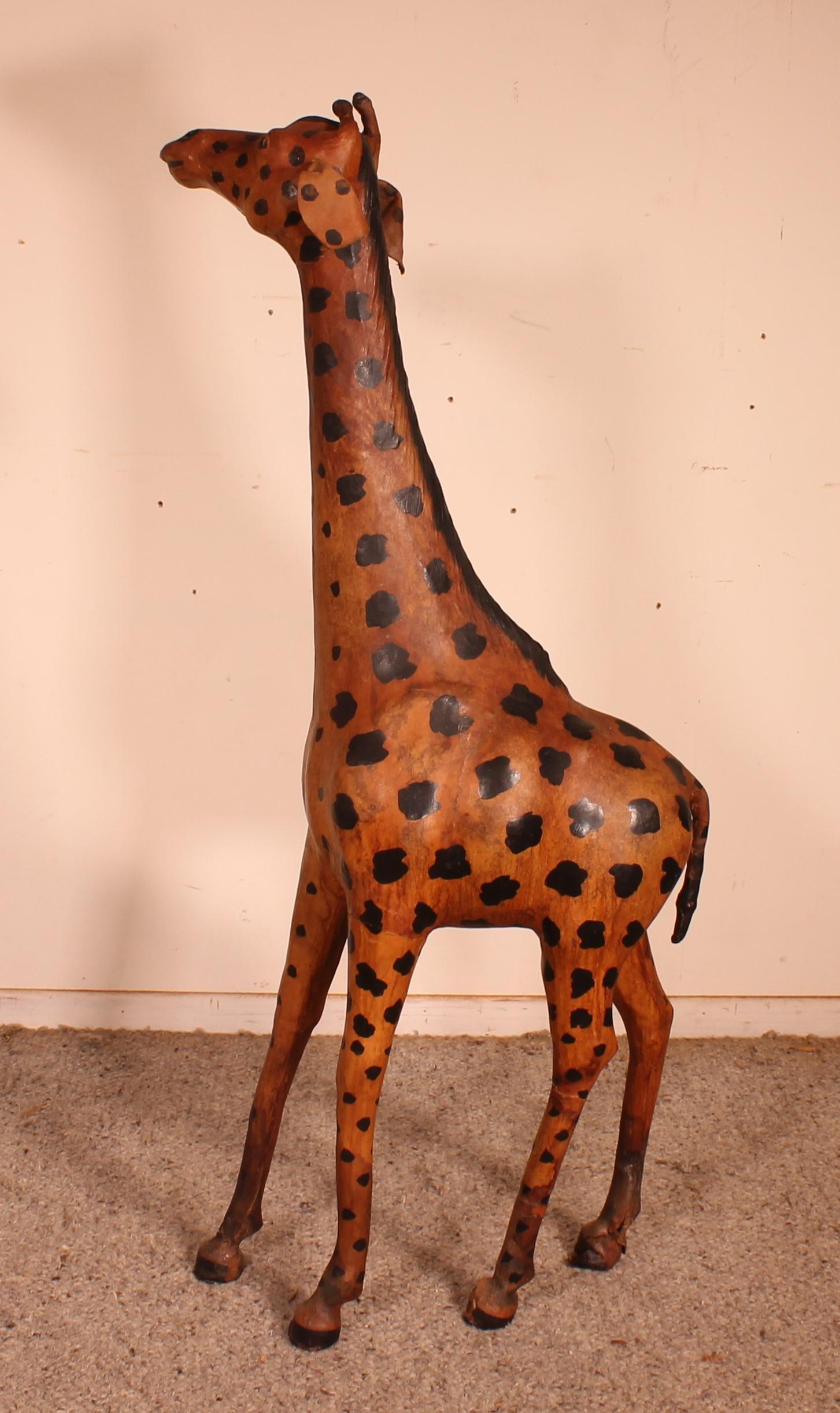 Leather Giraffe 20th Century, England In Good Condition For Sale In Brussels, Brussels