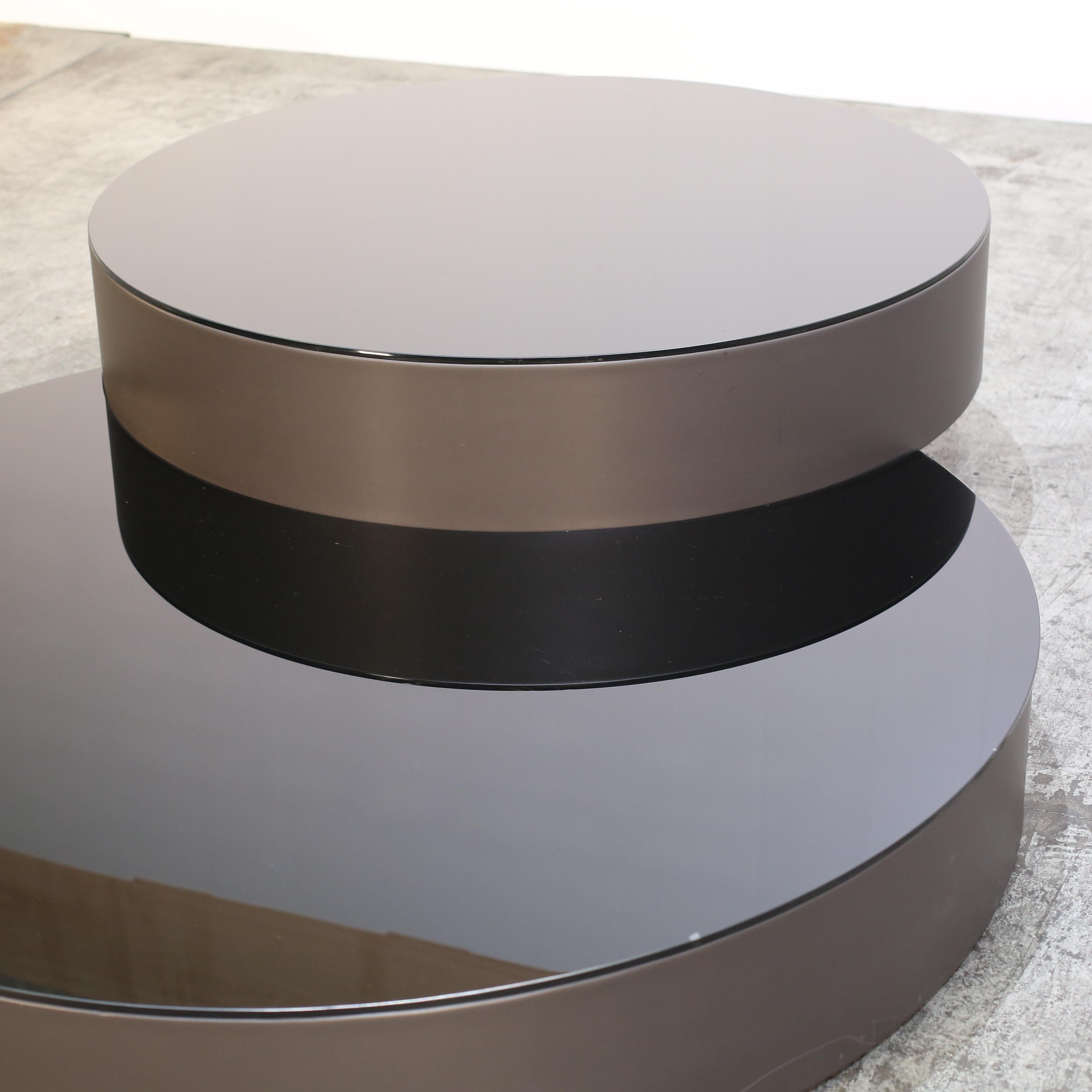 XXIe siècle et contemporain Table basse en cuir et verre en vente
