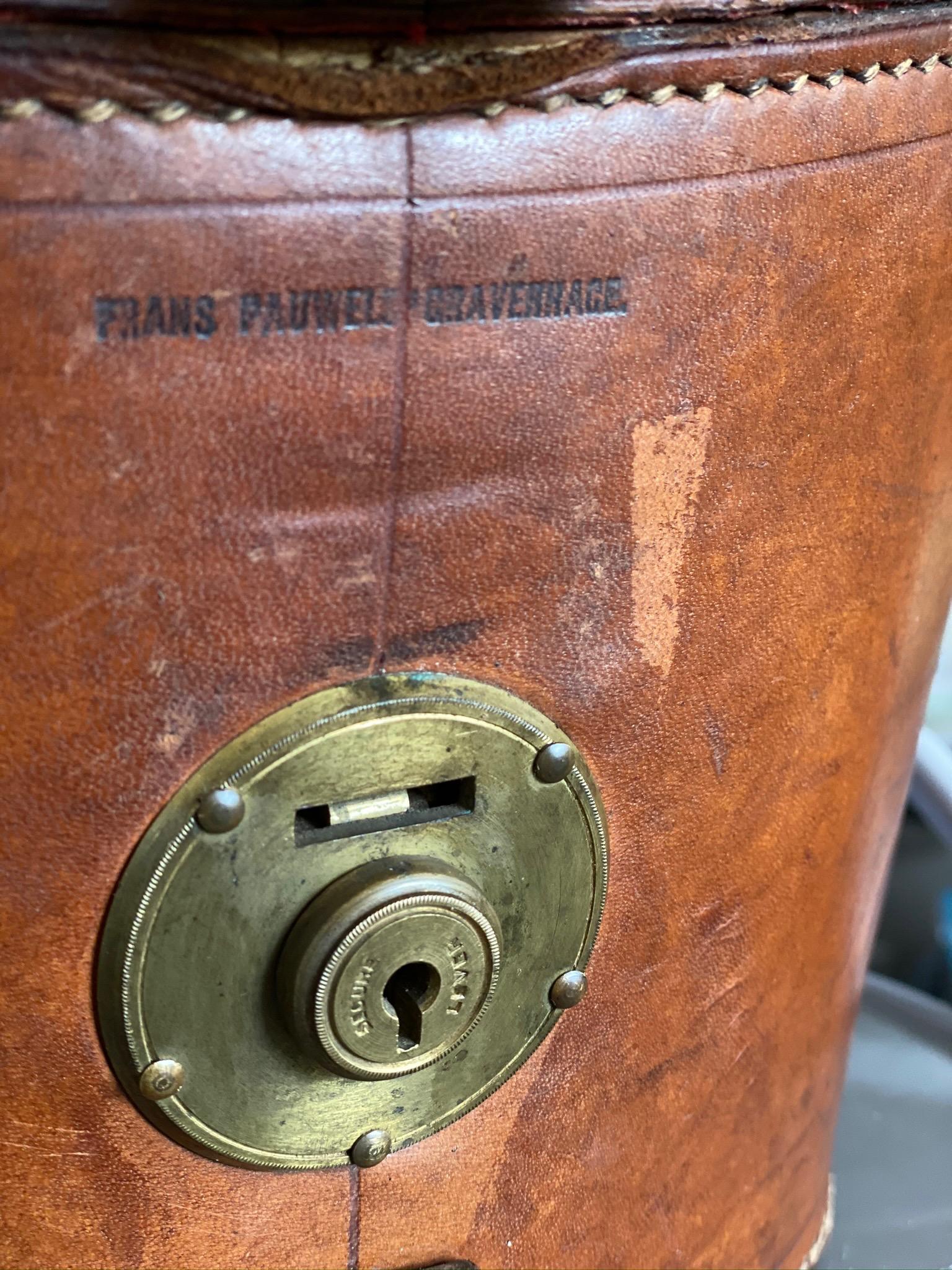 Leather Hat Box with Brass Fasteners, circa 1900, Bandbox, Brown 4