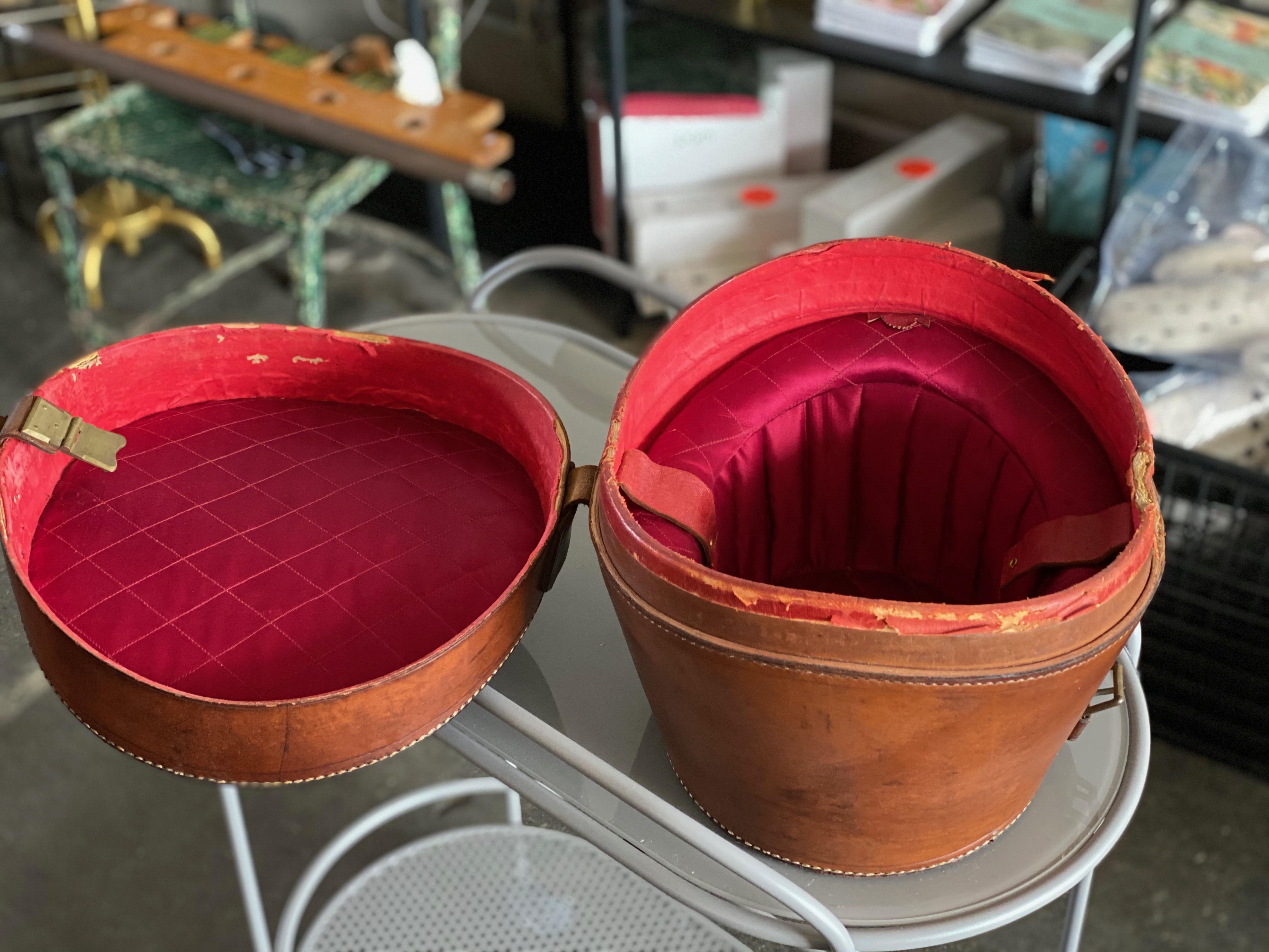 Leather Hat Box with Brass Fasteners, circa 1900, Bandbox, Brown 7