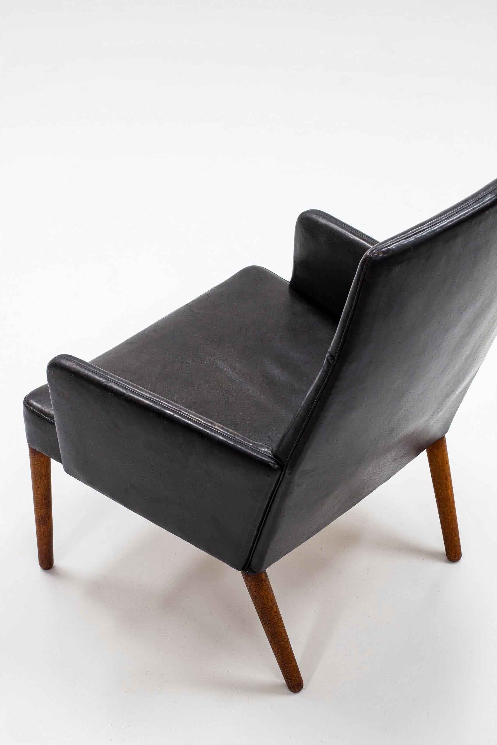 Leather High Back Chair by Ejnar Larsen & Aksel Bender Madsen, Denmark, 1950s In Good Condition In Hägersten, SE