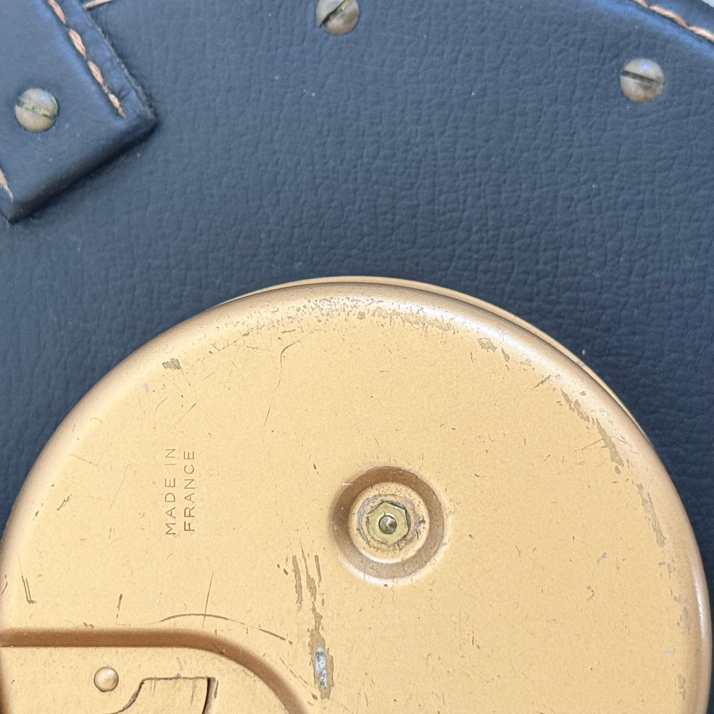 Reloj de pared Herradura de cuero de Jacques Adnet, años 50 Francia en venta 7