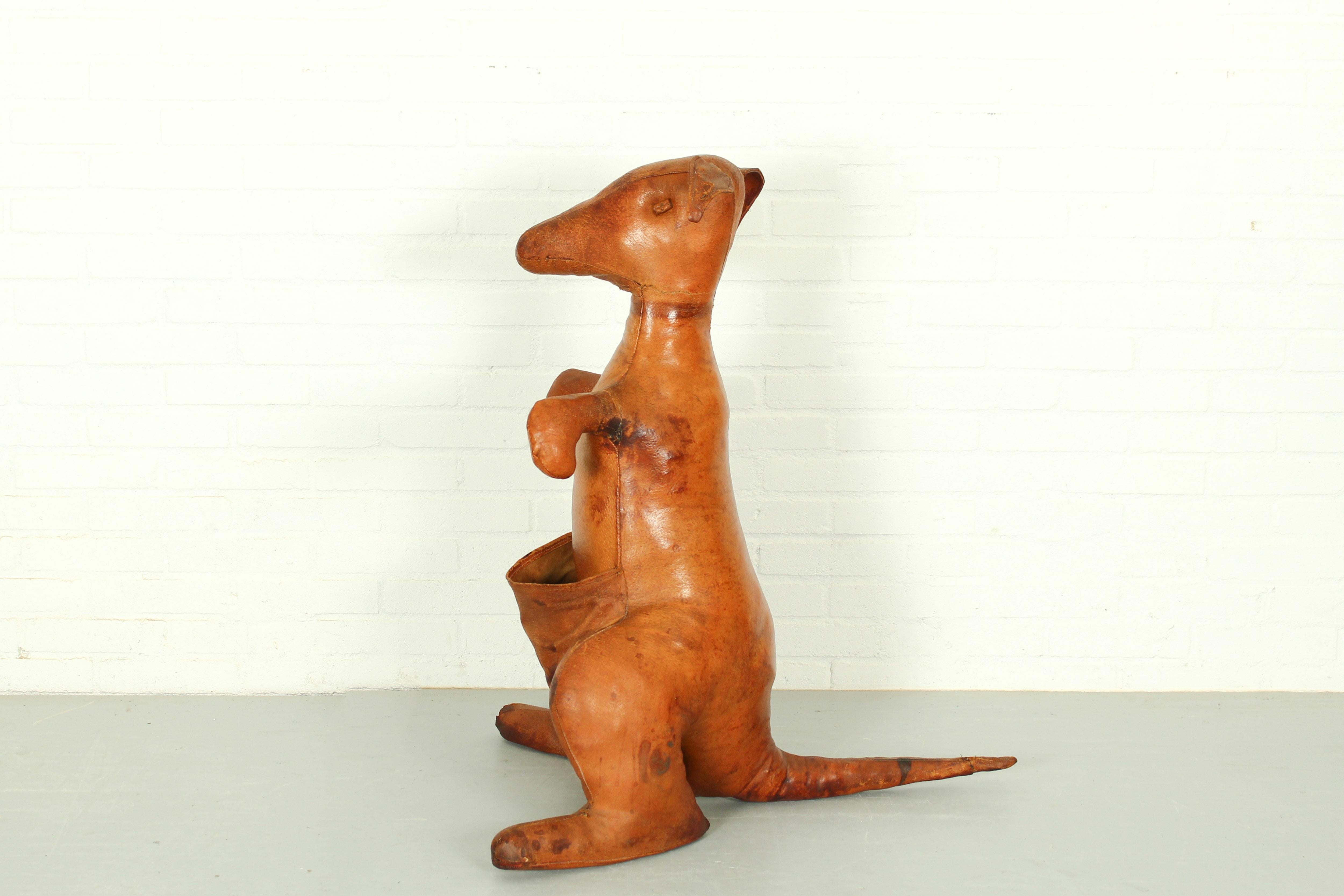Leather Kangaroo Magazine Stand by Dimitri Omersa, England, 1960s For Sale 3