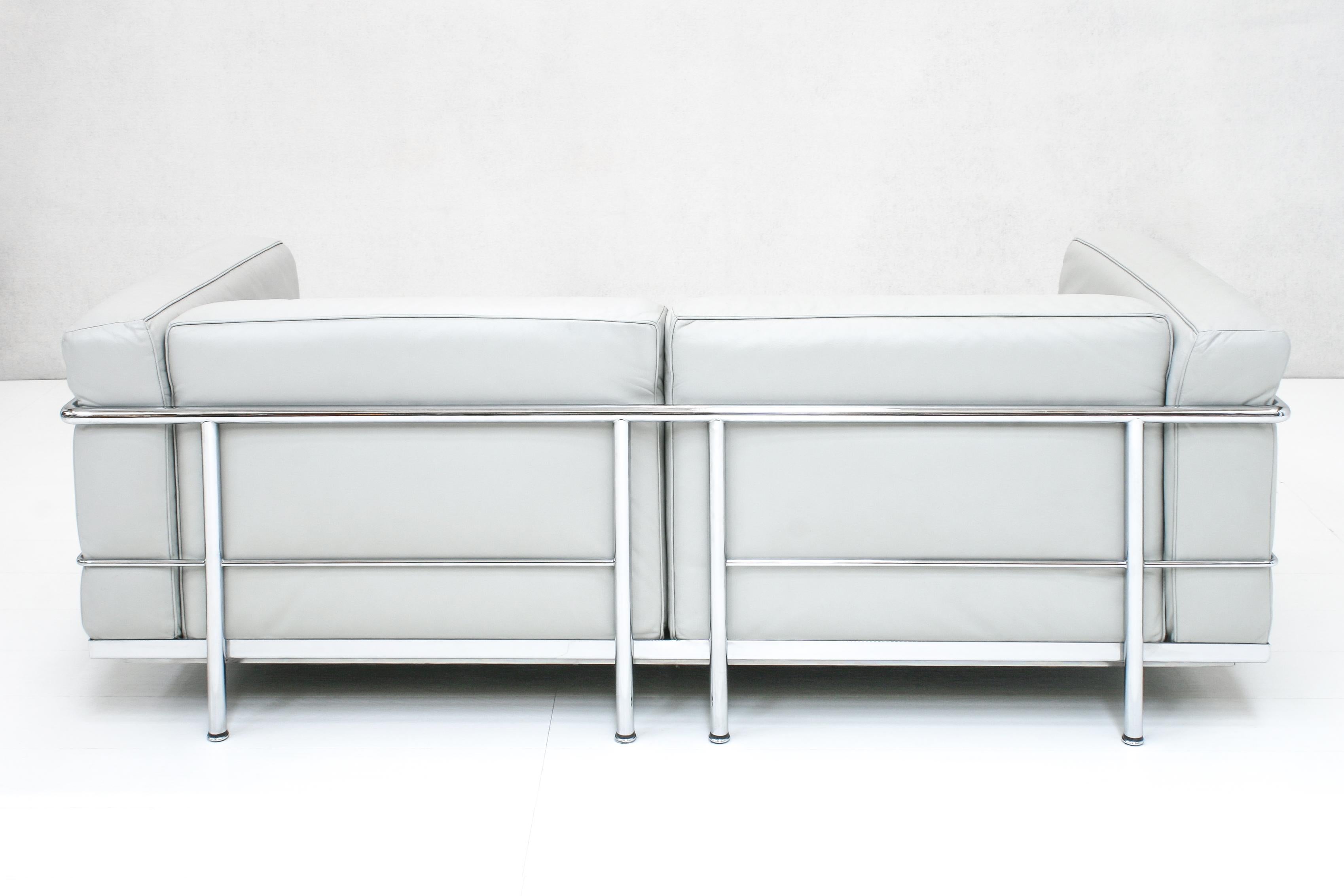 Leder-Sofa LC3 Grand Confort von Le Corbusier & C. Perriand für Cassina (1/2) (Italienisch) im Angebot