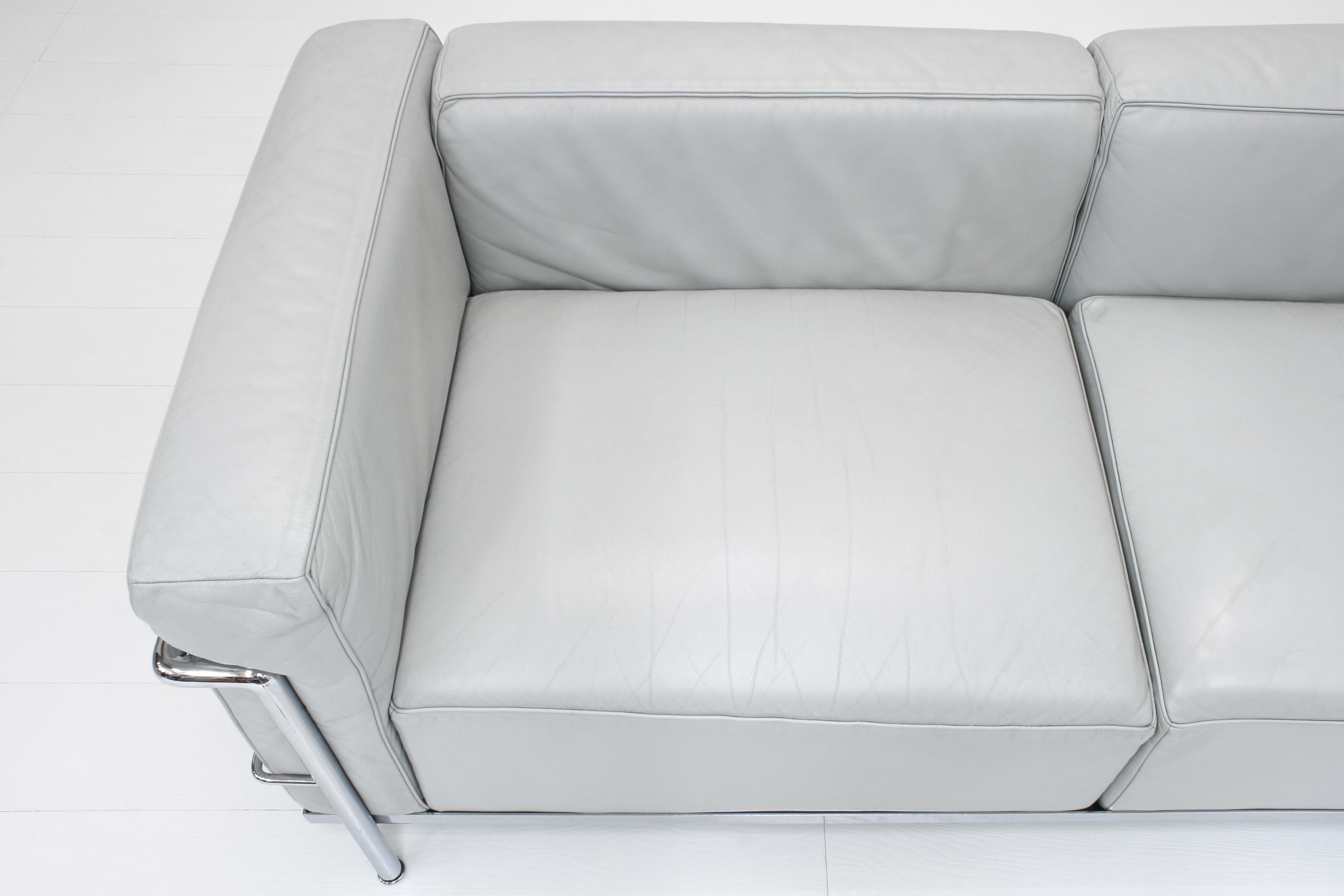 Leder-Sofa LC3 Grand Confort von Le Corbusier & C. Perriand für Cassina (1/2) (20. Jahrhundert) im Angebot