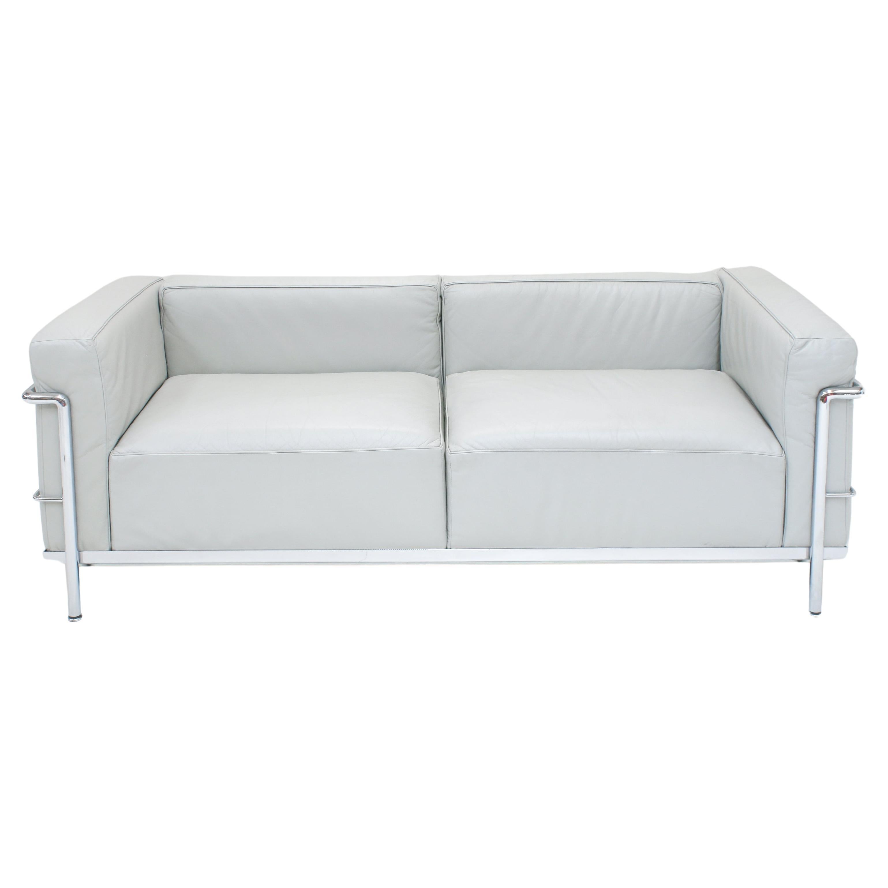 Canapé Grand Confort LC3 Grand Confort de Le Corbusier & C. Perriand pour Cassina (1/2) en vente