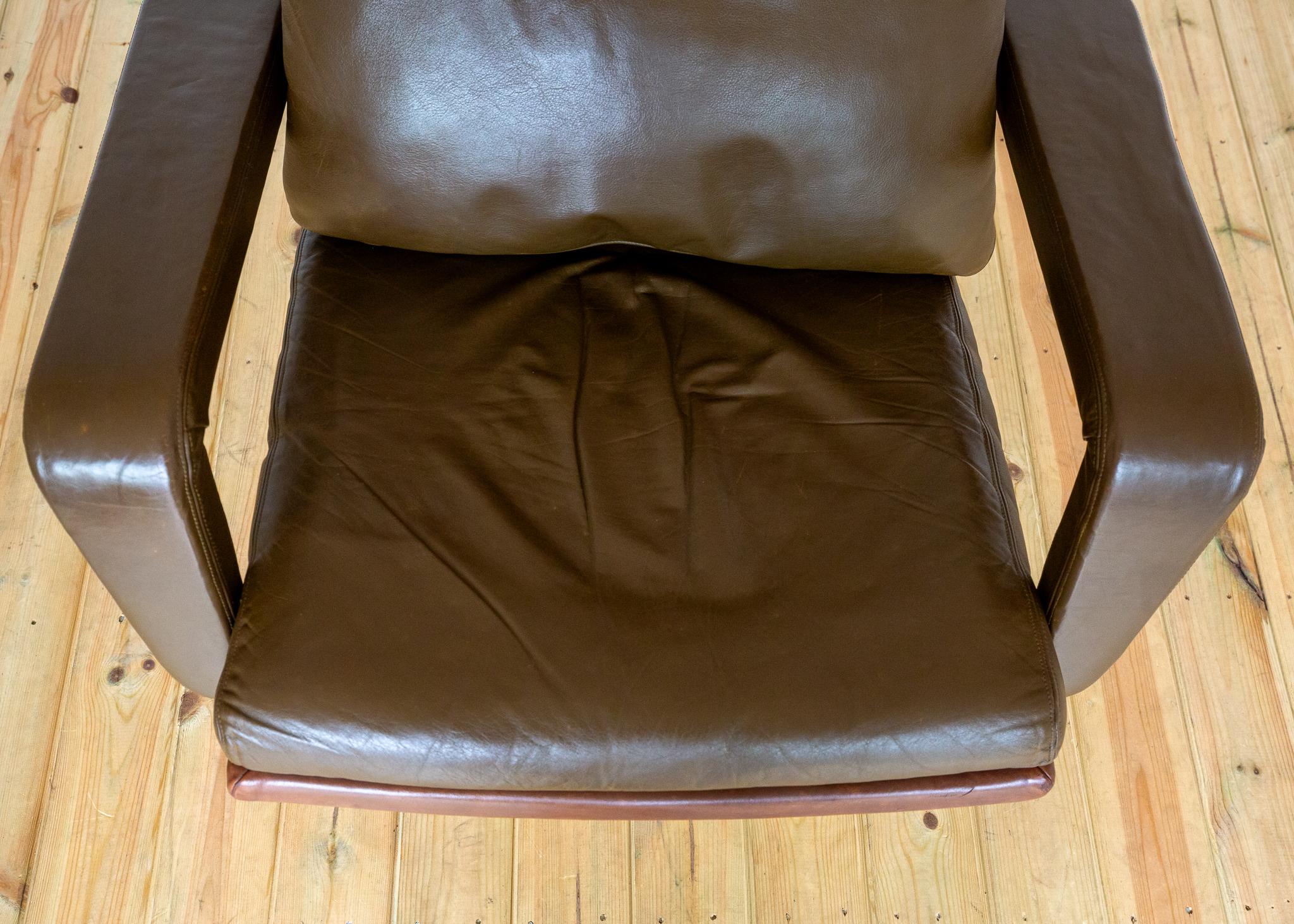 Leather Lounge Armchair and Footstool 1960s Hans Kaufeld Mid Century MCM Swivel en vente 8