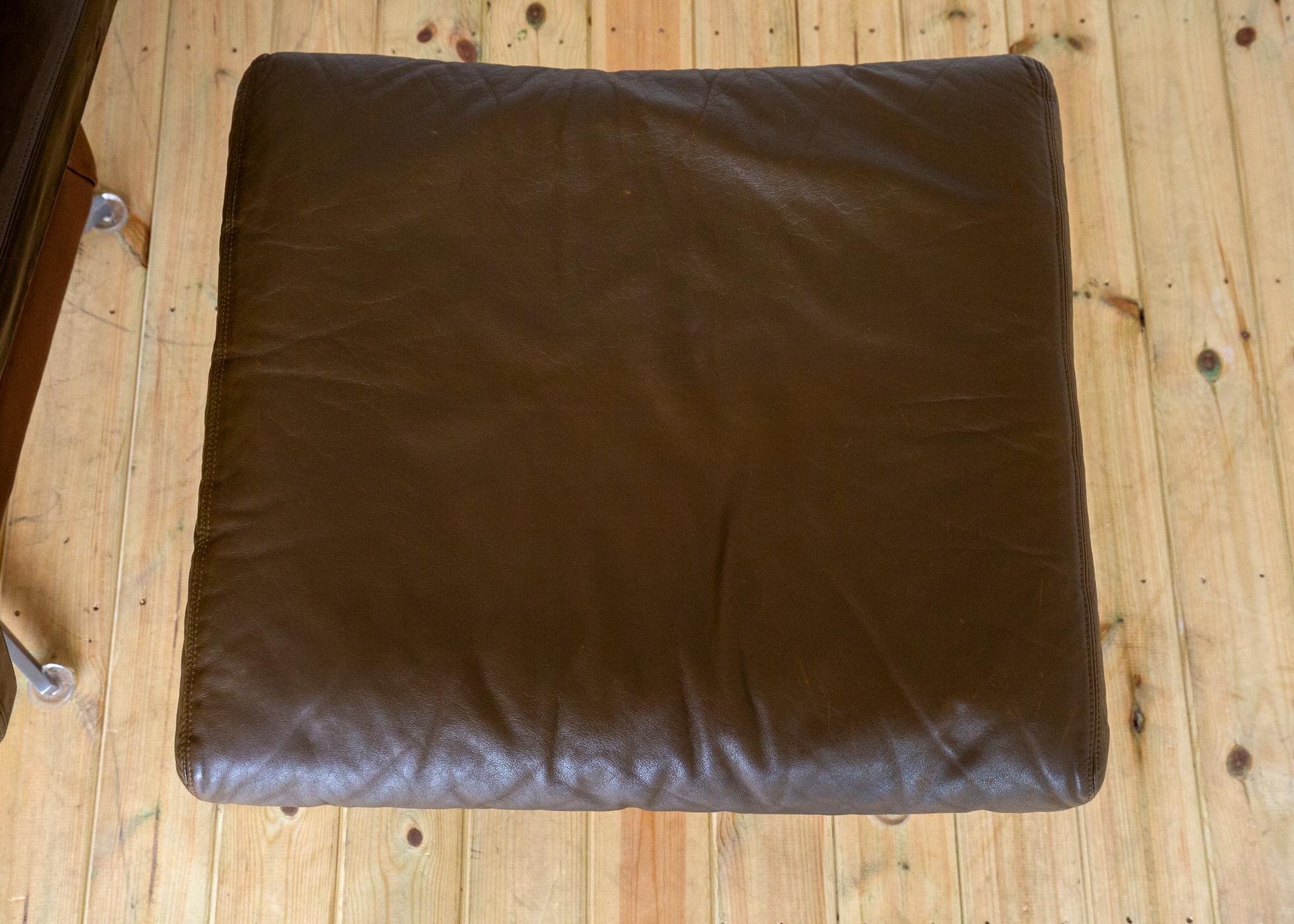 Leather Lounge Armchair and Footstool 1960s Hans Kaufeld Mid Century MCM Swivel en vente 9