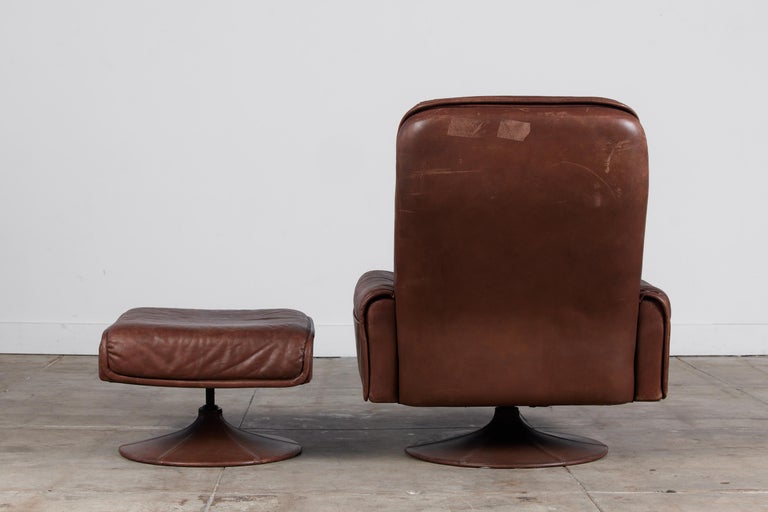 Leather Lounge Chair and Ottoman for Artima For Sale 2