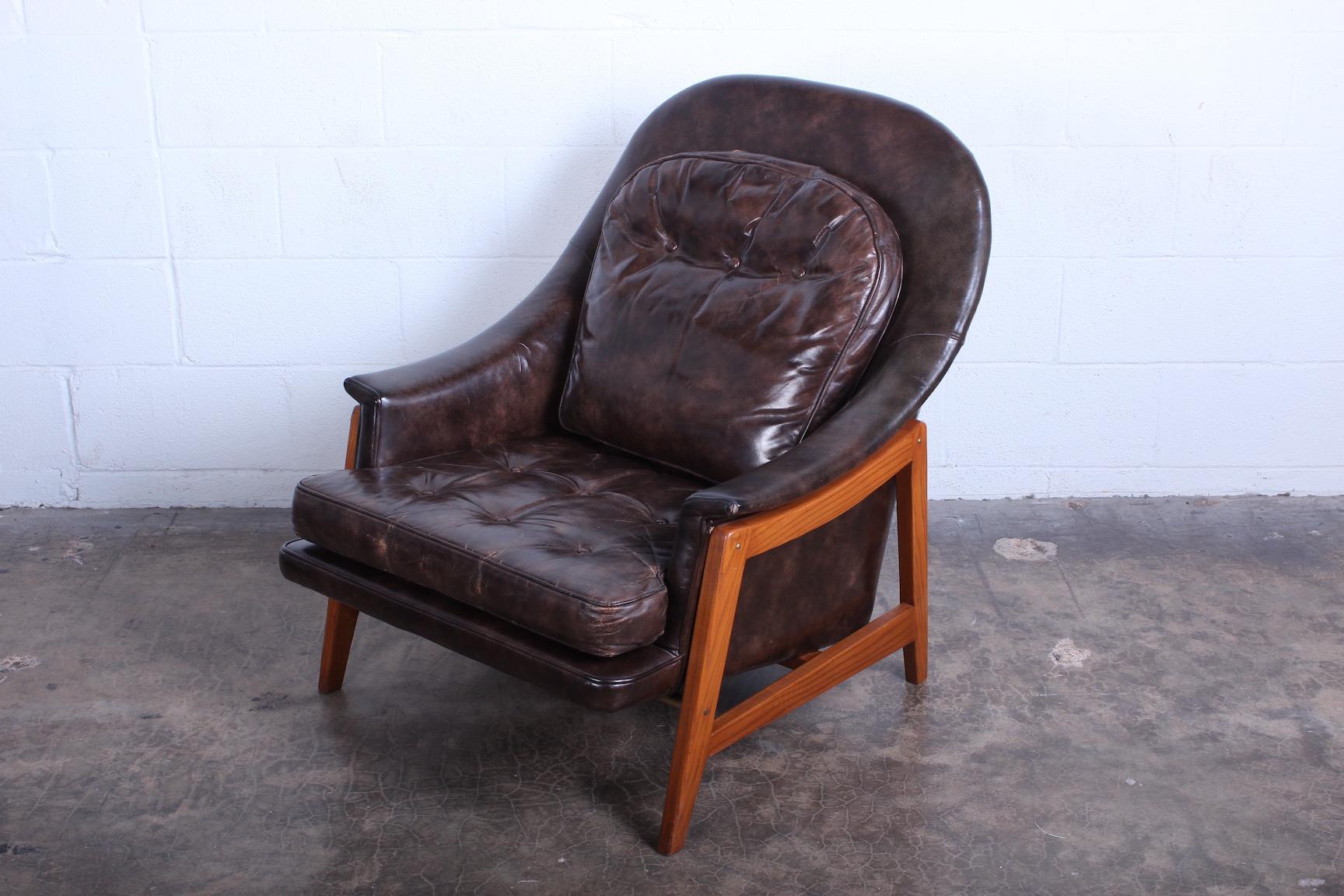 Mid-20th Century Leather Lounge Chair by Edward Wormley for Dunbar