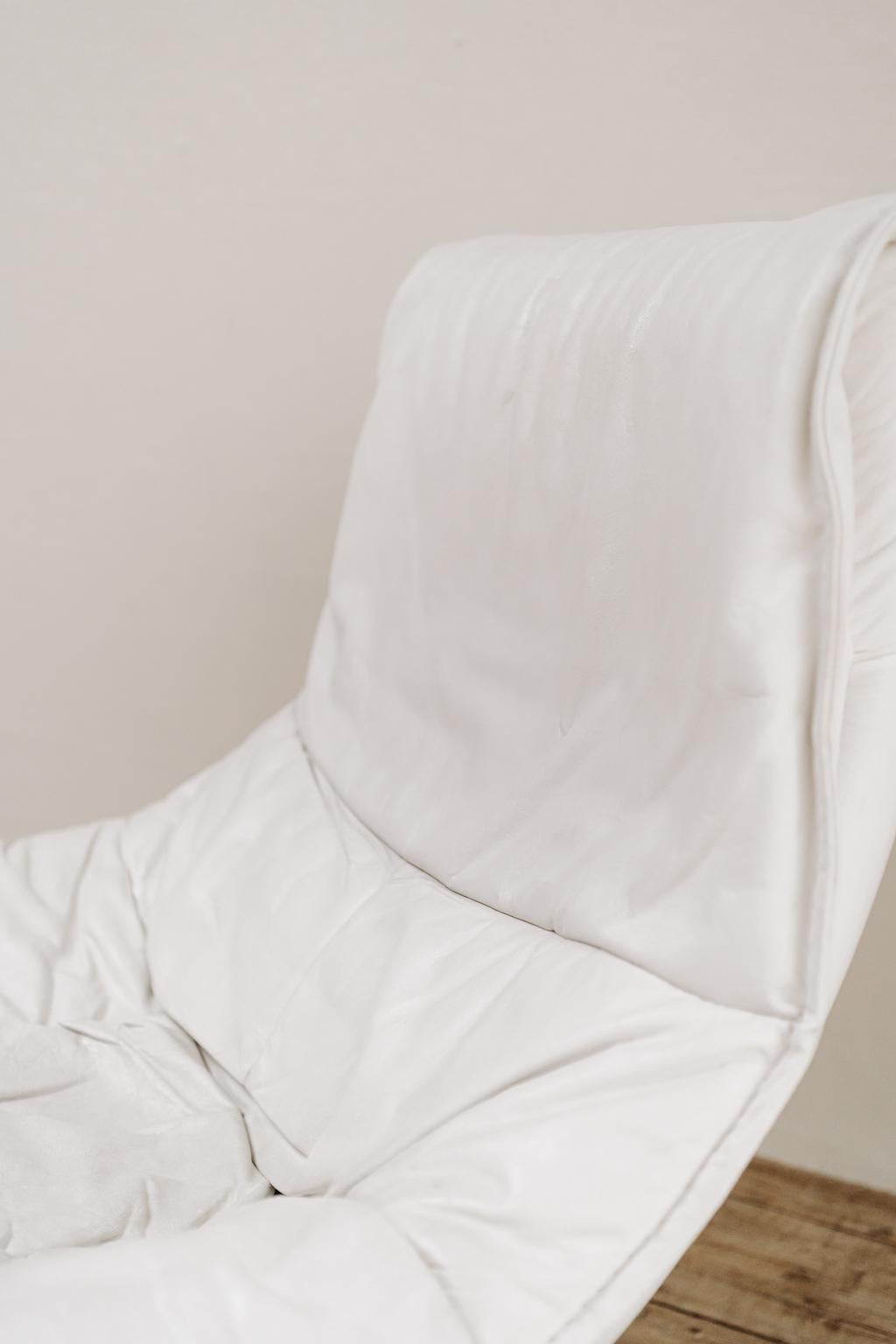 Leather Lounge Chair by Gerard Van Den Berg For Sale 5