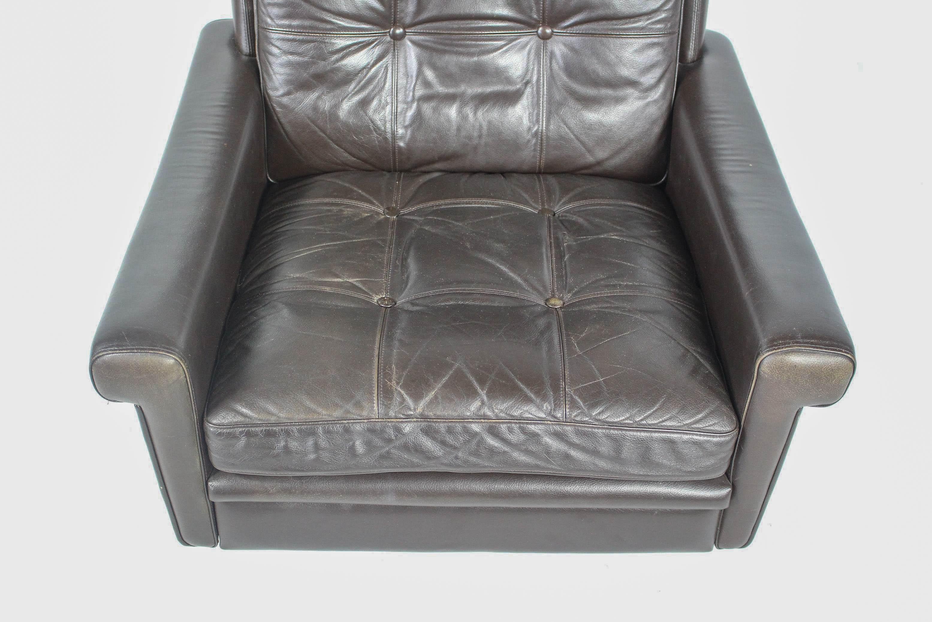 Leather Lounge Chair By Svend Skipper, Denmark 1960s In Good Condition For Sale In ŚWINOUJŚCIE, 32
