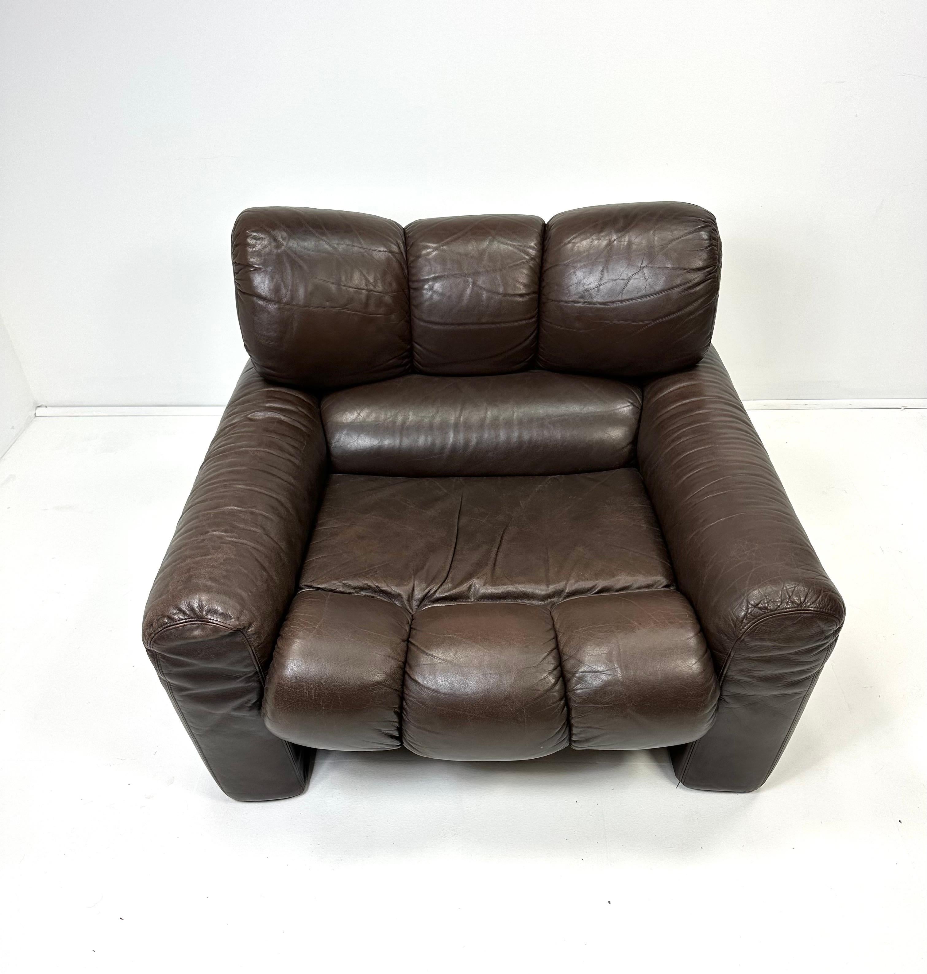 Loungesessel aus Leder von Tongiana Stefano (Skandinavische Moderne) im Angebot