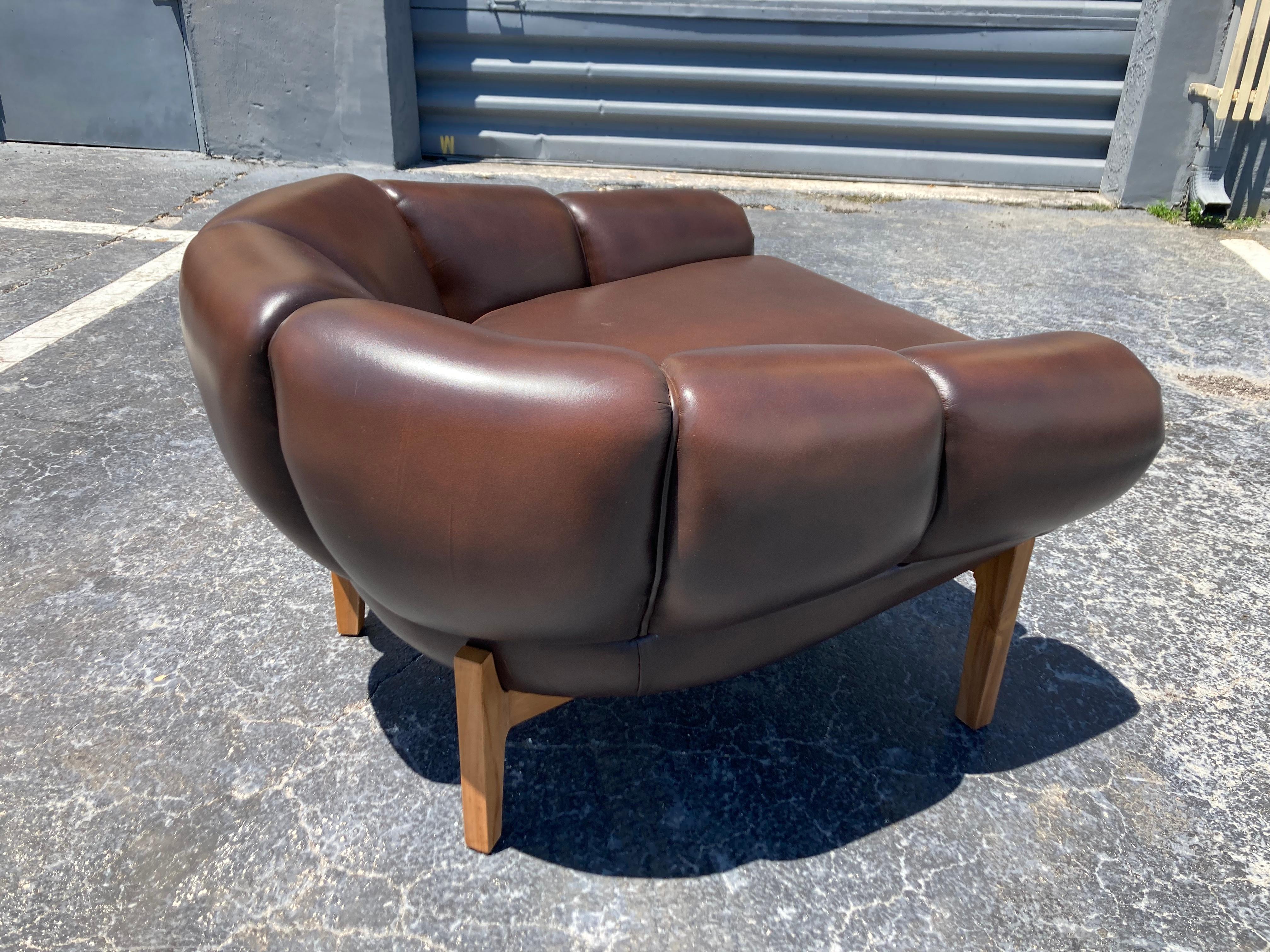 Leather Lounge Chair in the style of Illum Wikkelsø, Brown, Danish Modern For Sale 3