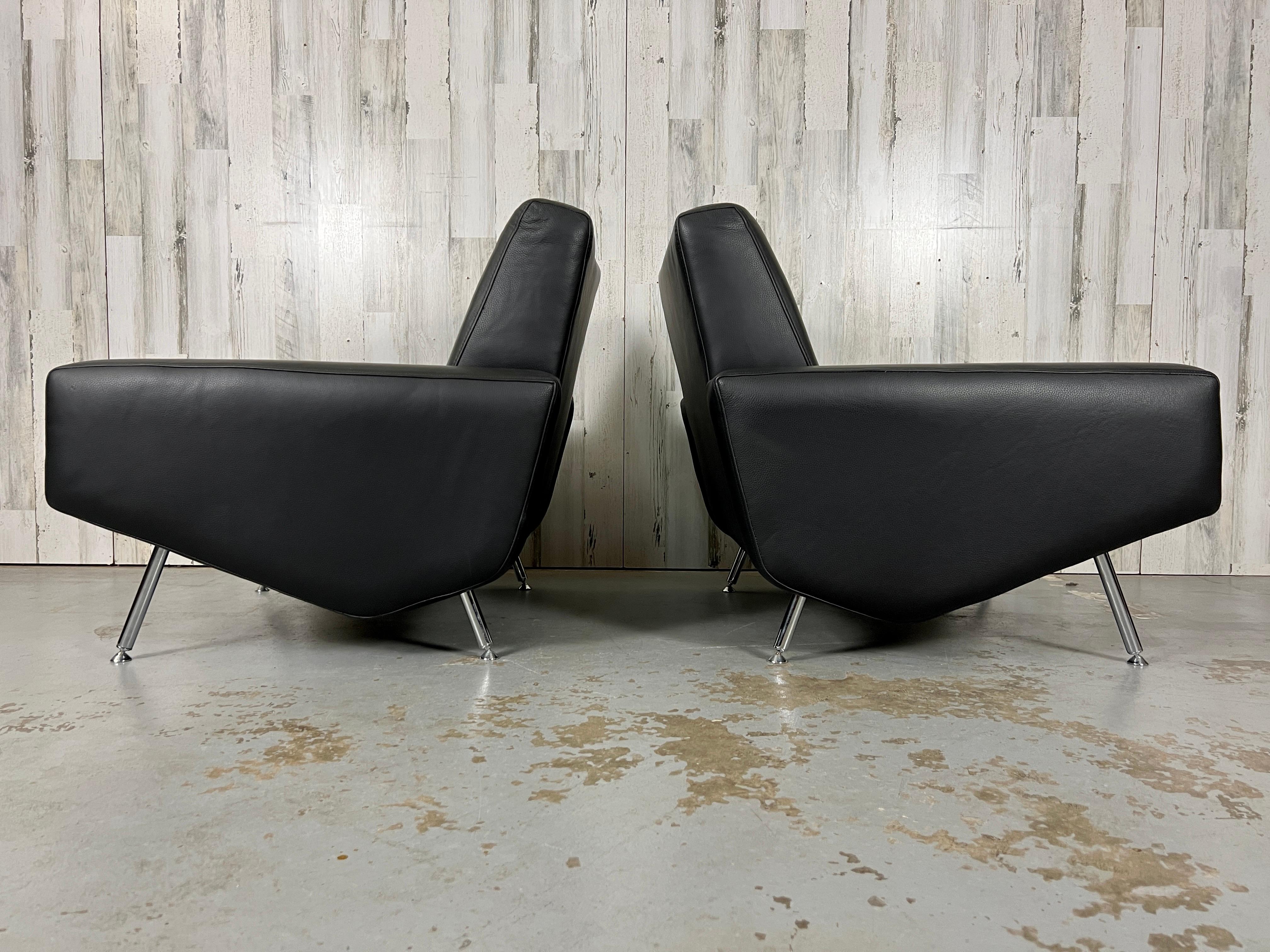 Leather Lounge Chairs by Airborne For Sale 7
