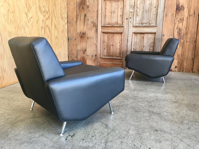 Leather Lounge Chairs by Airborne 9