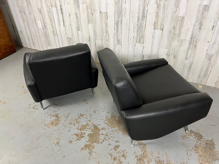 Leather Lounge Chairs by Airborne For Sale 11