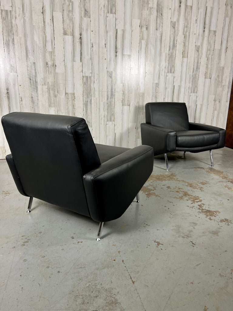 Mid-Century Modern Leather Lounge Chairs by Airborne For Sale