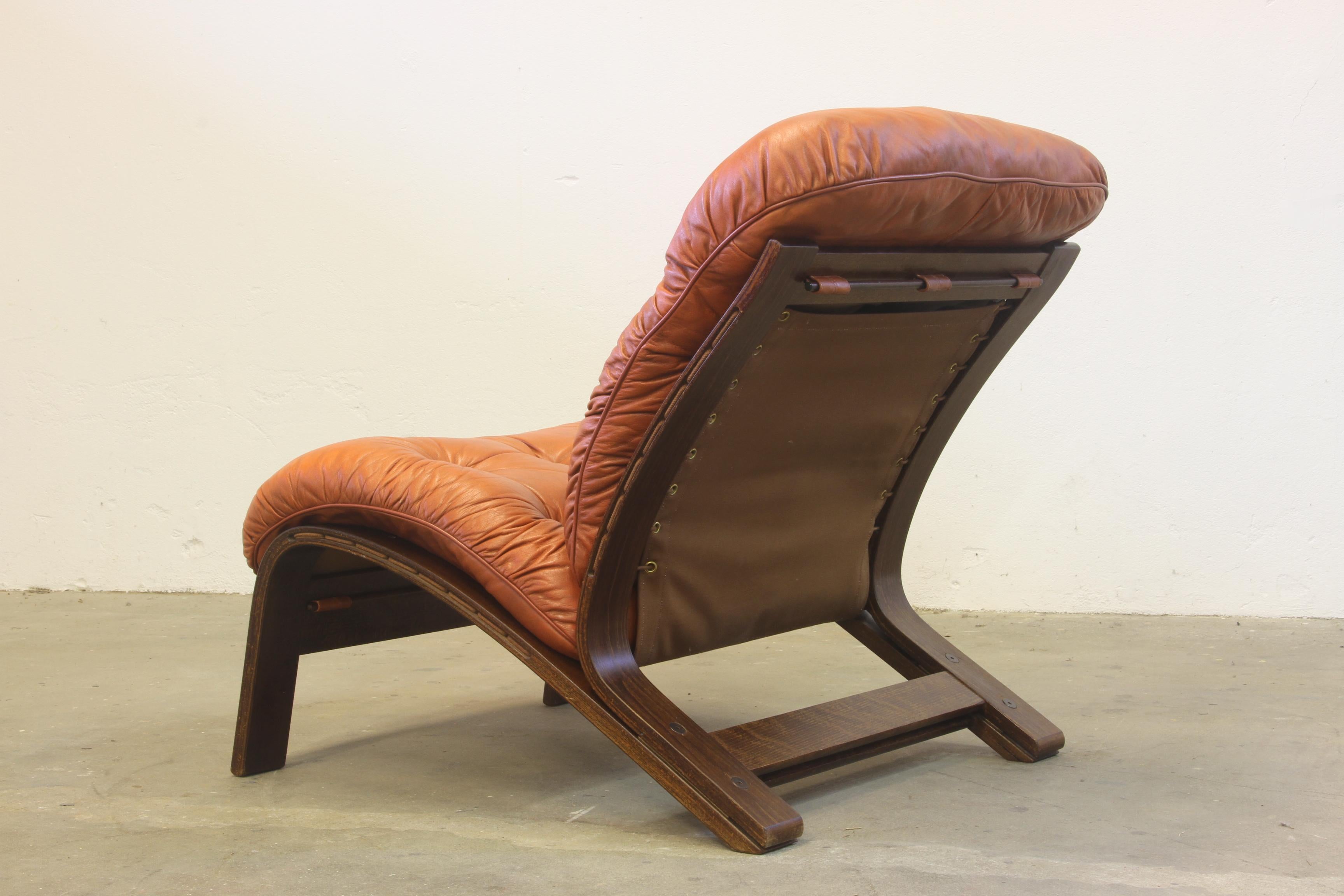 Leather Lounge Chairs by Elsa Solheim & Nordahl Solheim for Rybo Rykken For Sale 5