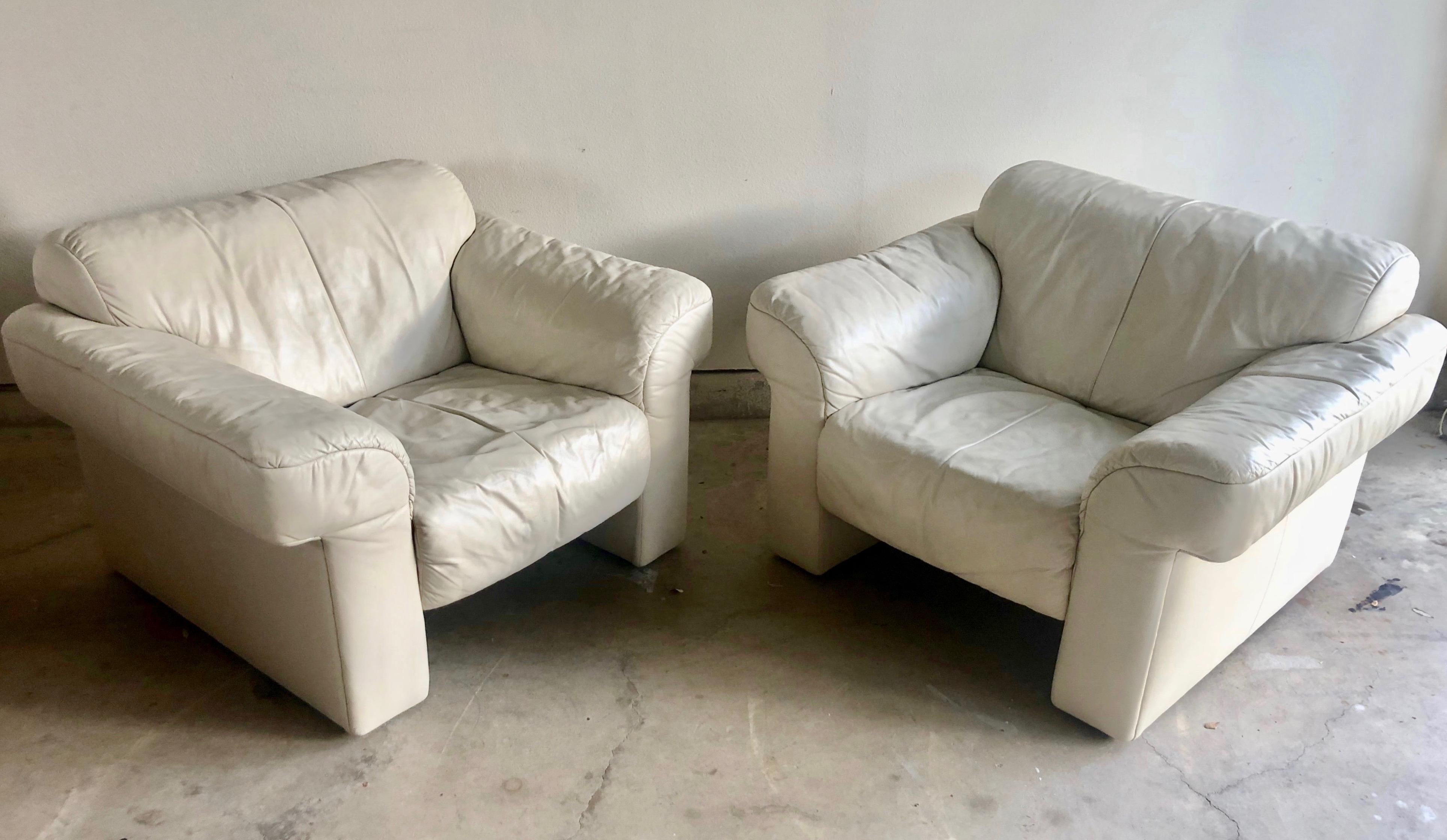 Leather Lounge Chairs by WK Möbel In Good Condition For Sale In Denton, TX