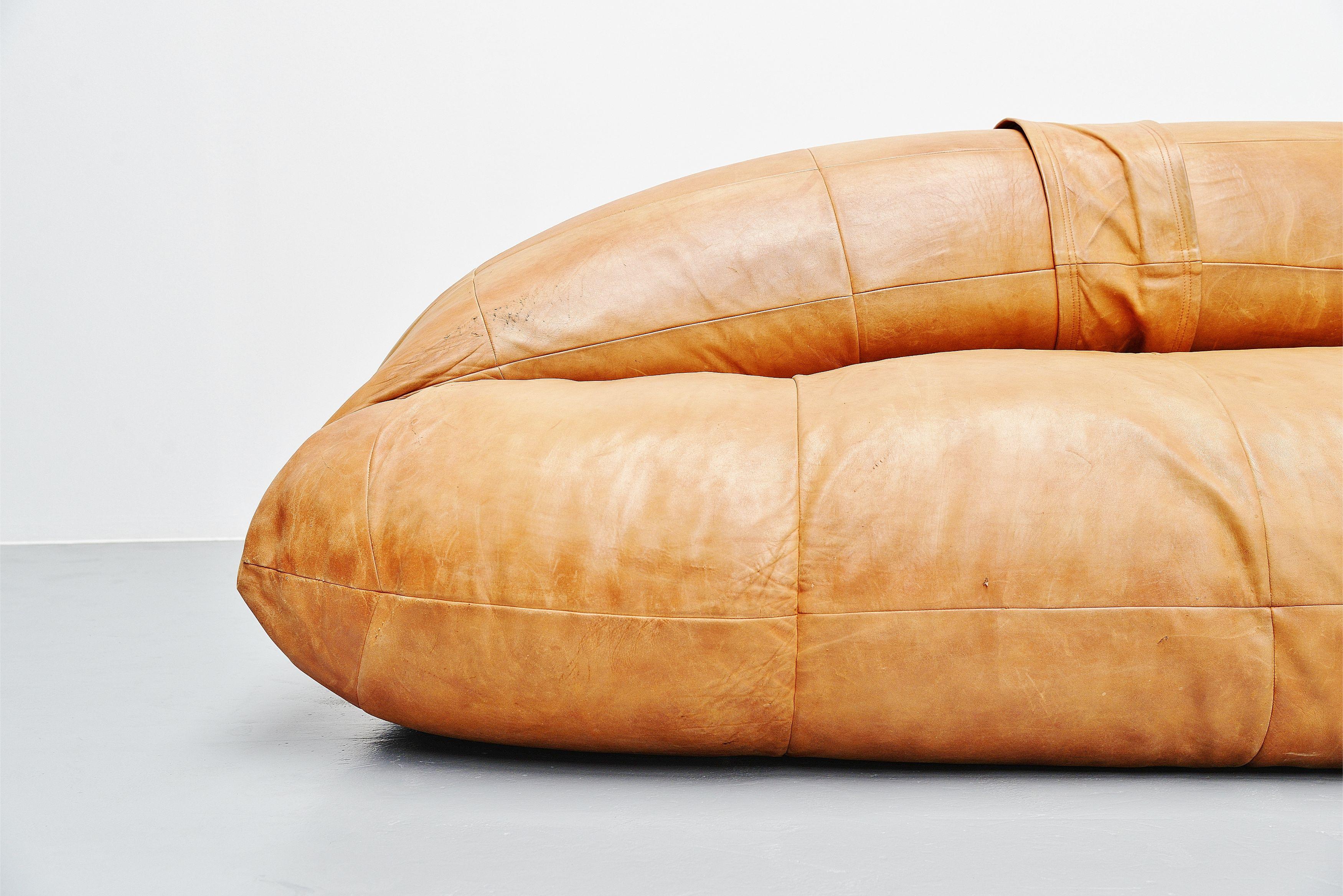 Leather Lounge Sofa in Natural Leather, Italy, 1970 1