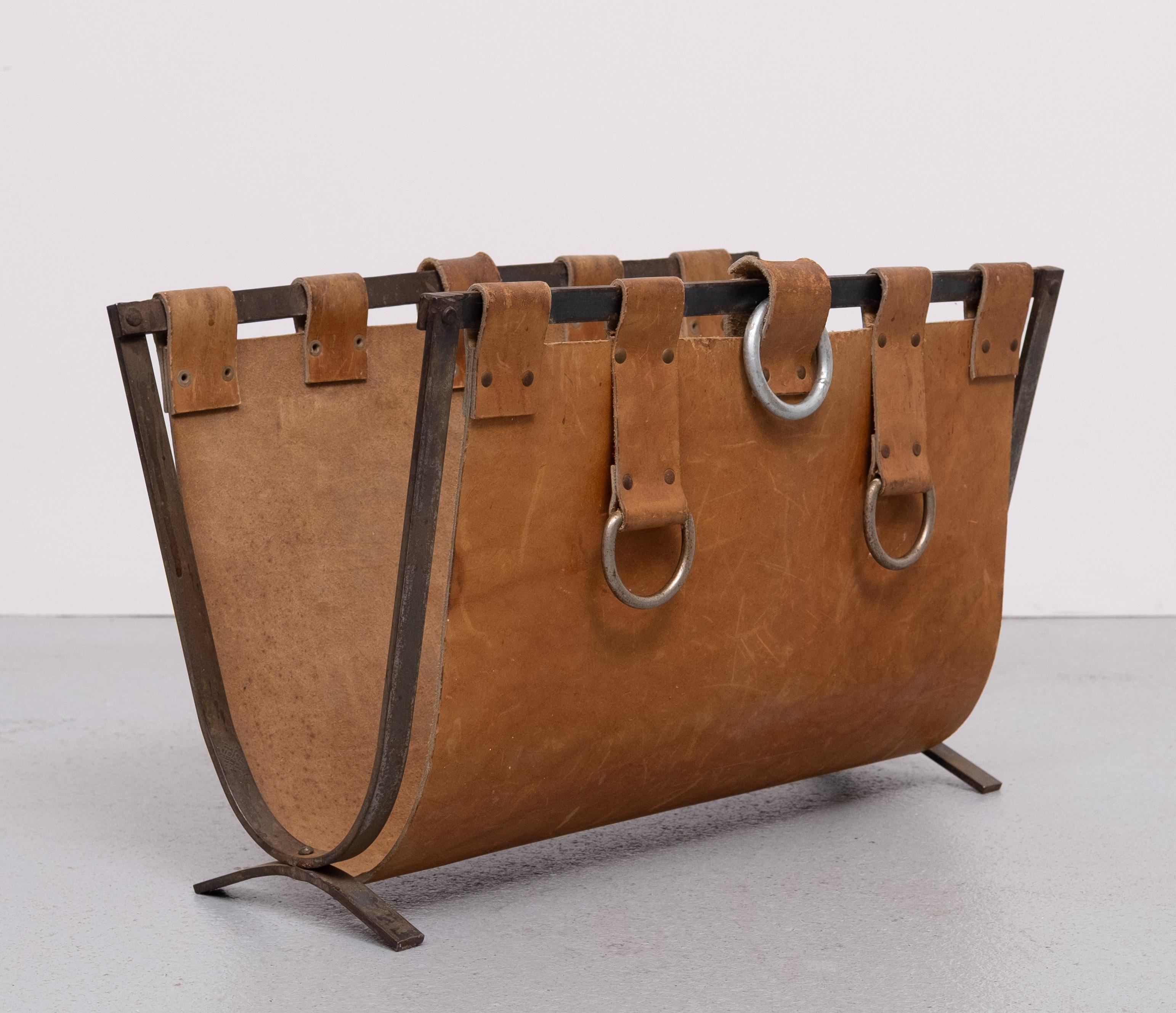 Francese Porta riviste in pelle Jacques  Adnet in stile anni '50 in vendita