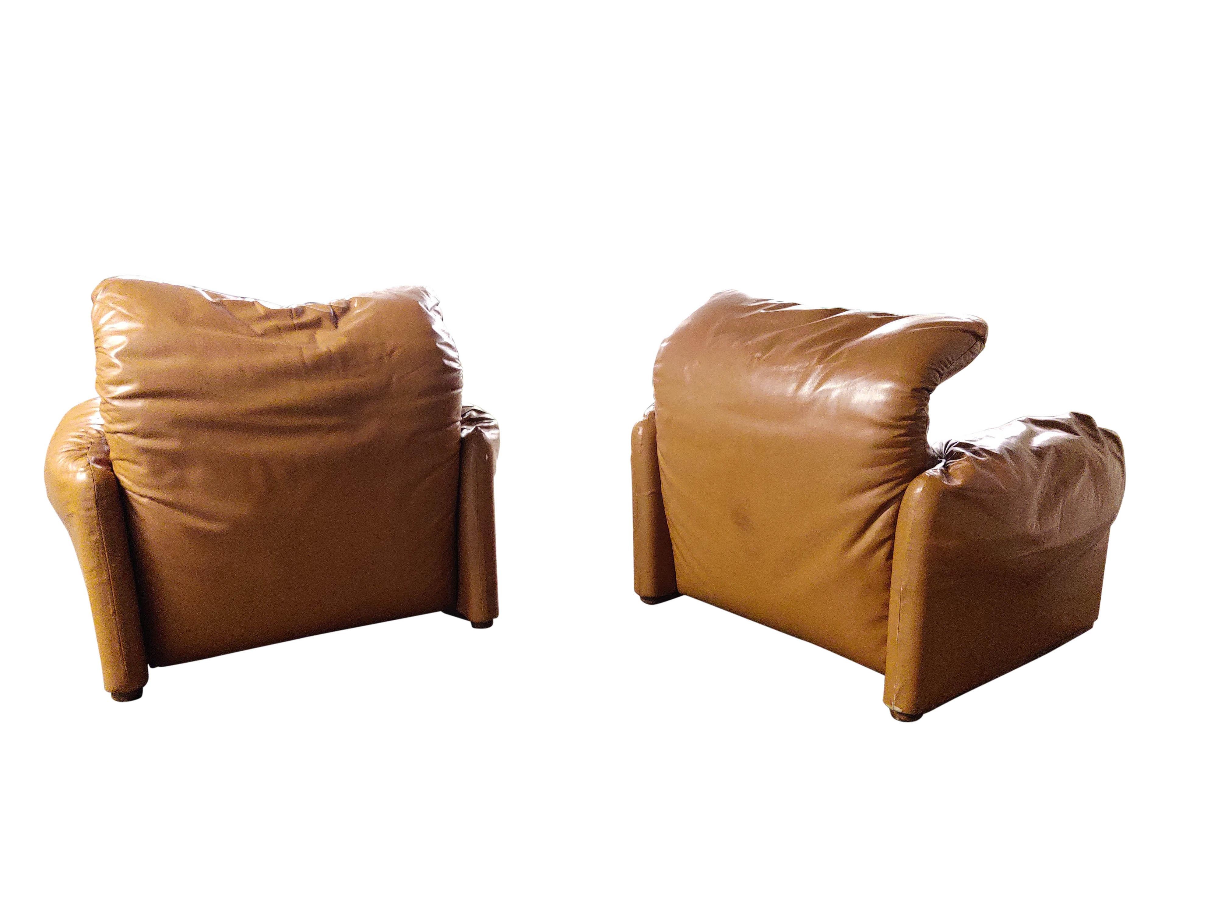 Leather Maralunga Armchairs by Vico Magistretti for Cassina, 1973, Set of 2 2