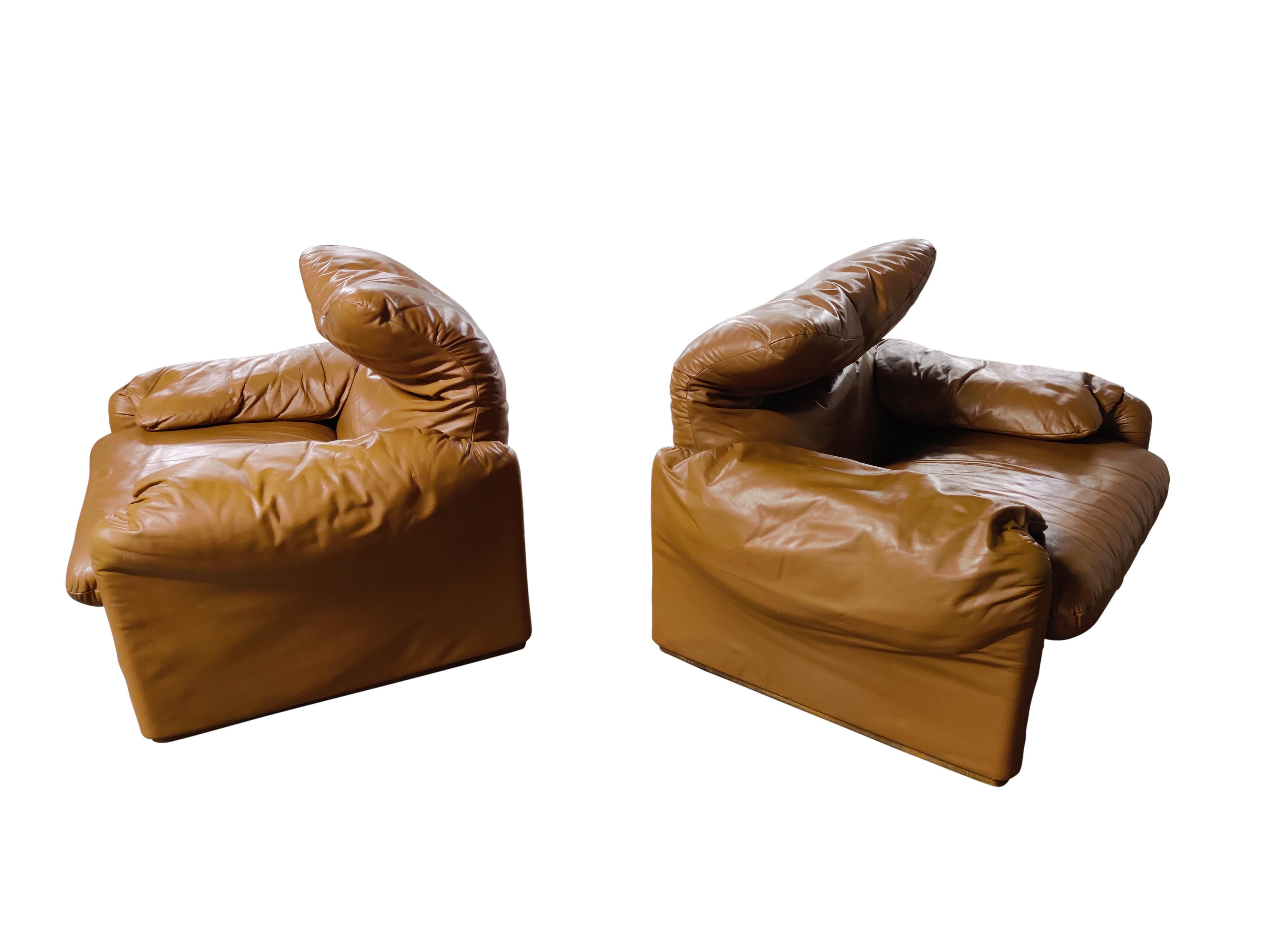 Leather Maralunga Armchairs by Vico Magistretti for Cassina, 1973, Set of 2 3