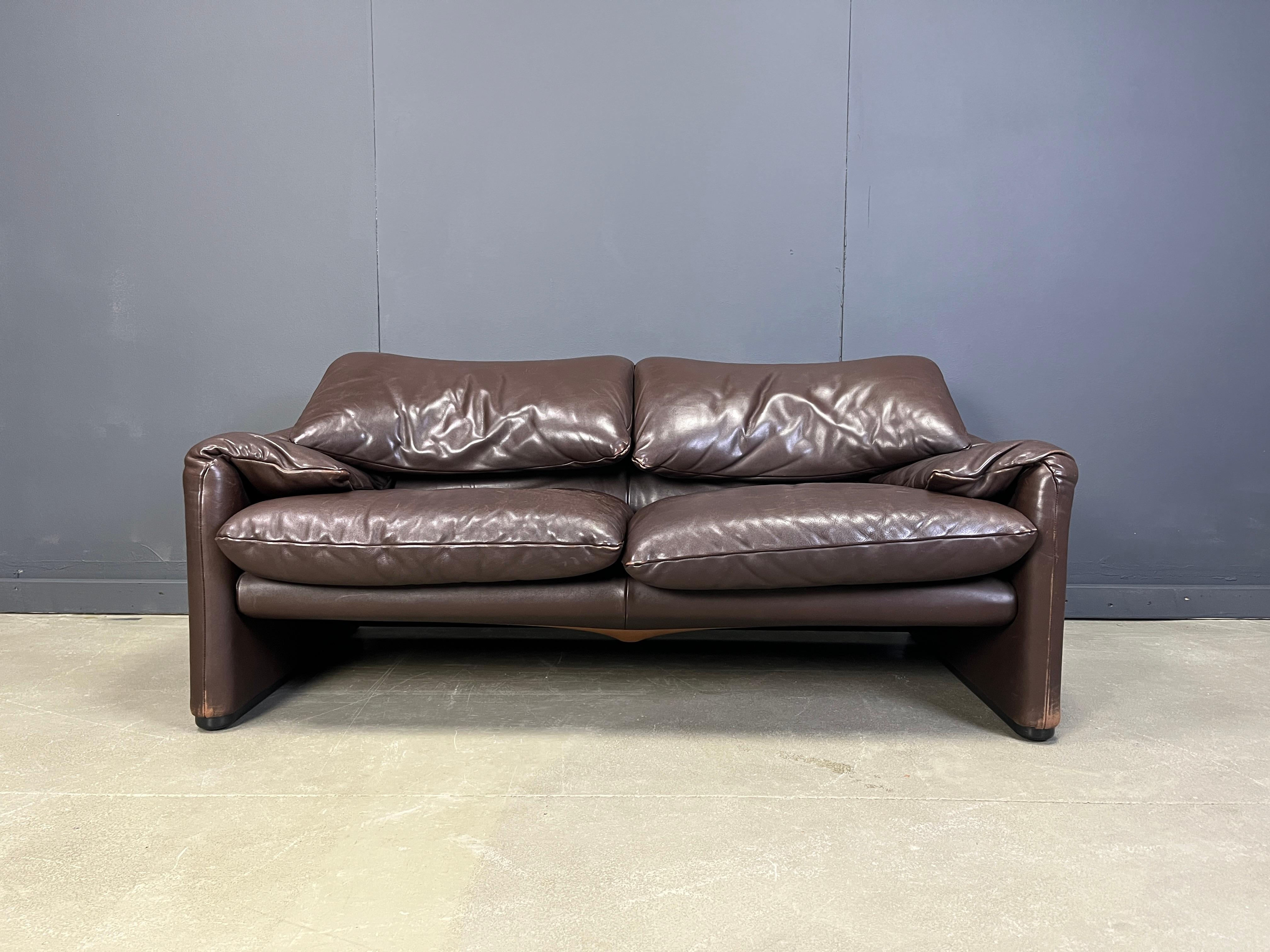 Italian Leather Maralunga sofa by Vico Magistretti for Cassina