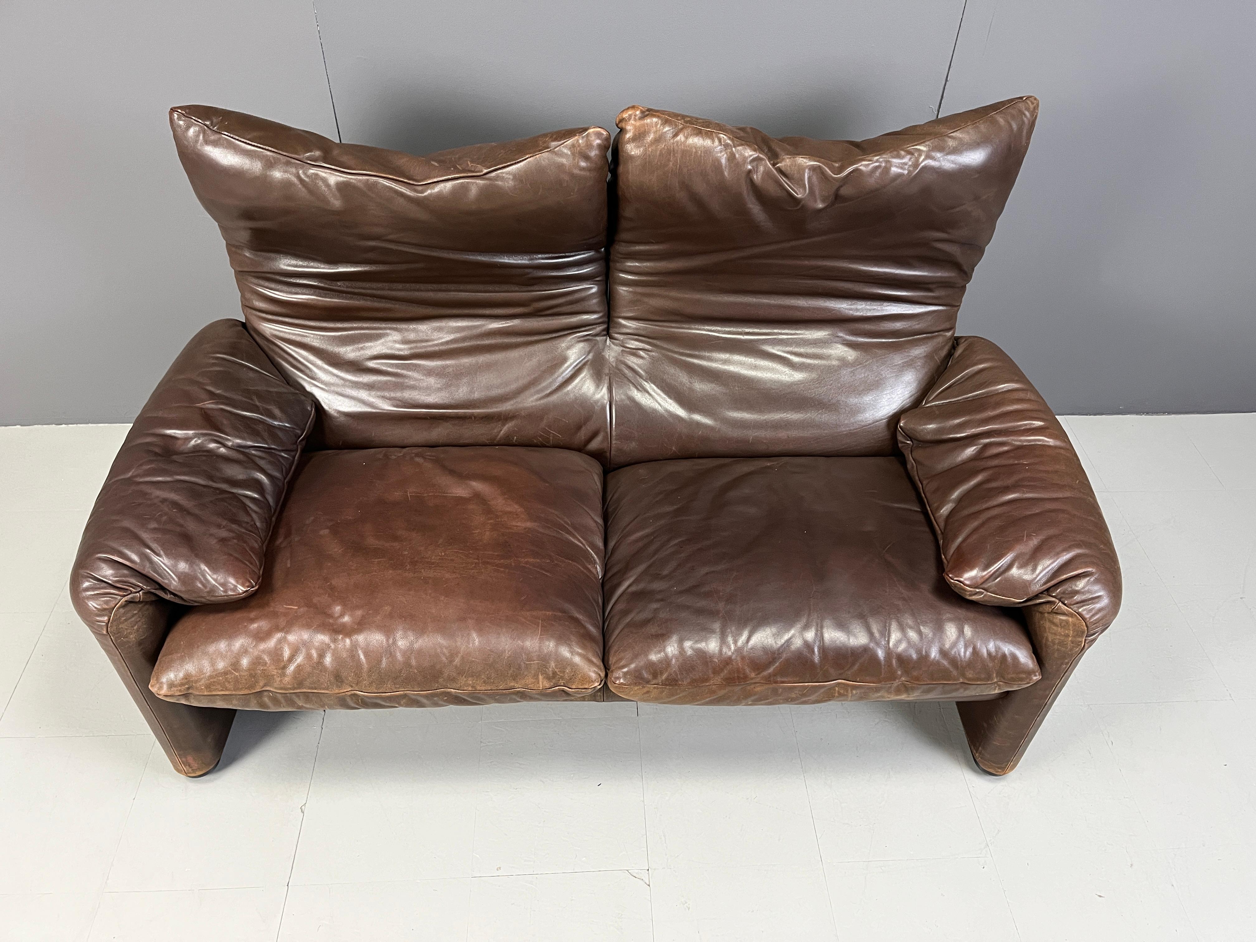 Late 20th Century Leather Maralunga sofa by Vico Magistretti for Cassina