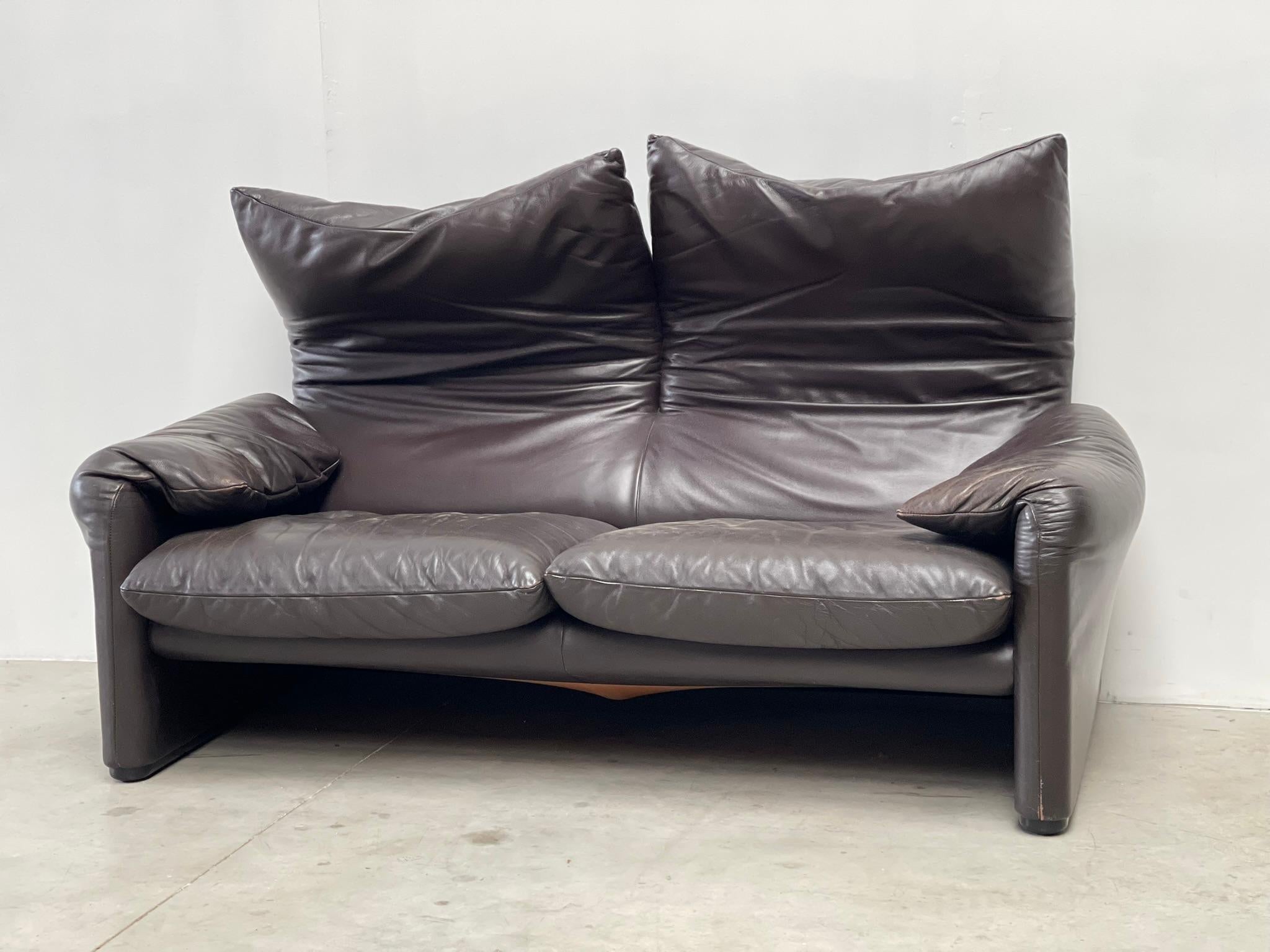 Leather Maralunga Sofa by Vico Magistretti for Cassina 3