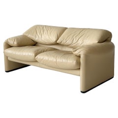 Maralunga-Sofa aus Leder von Vico Magistretti für Cassina