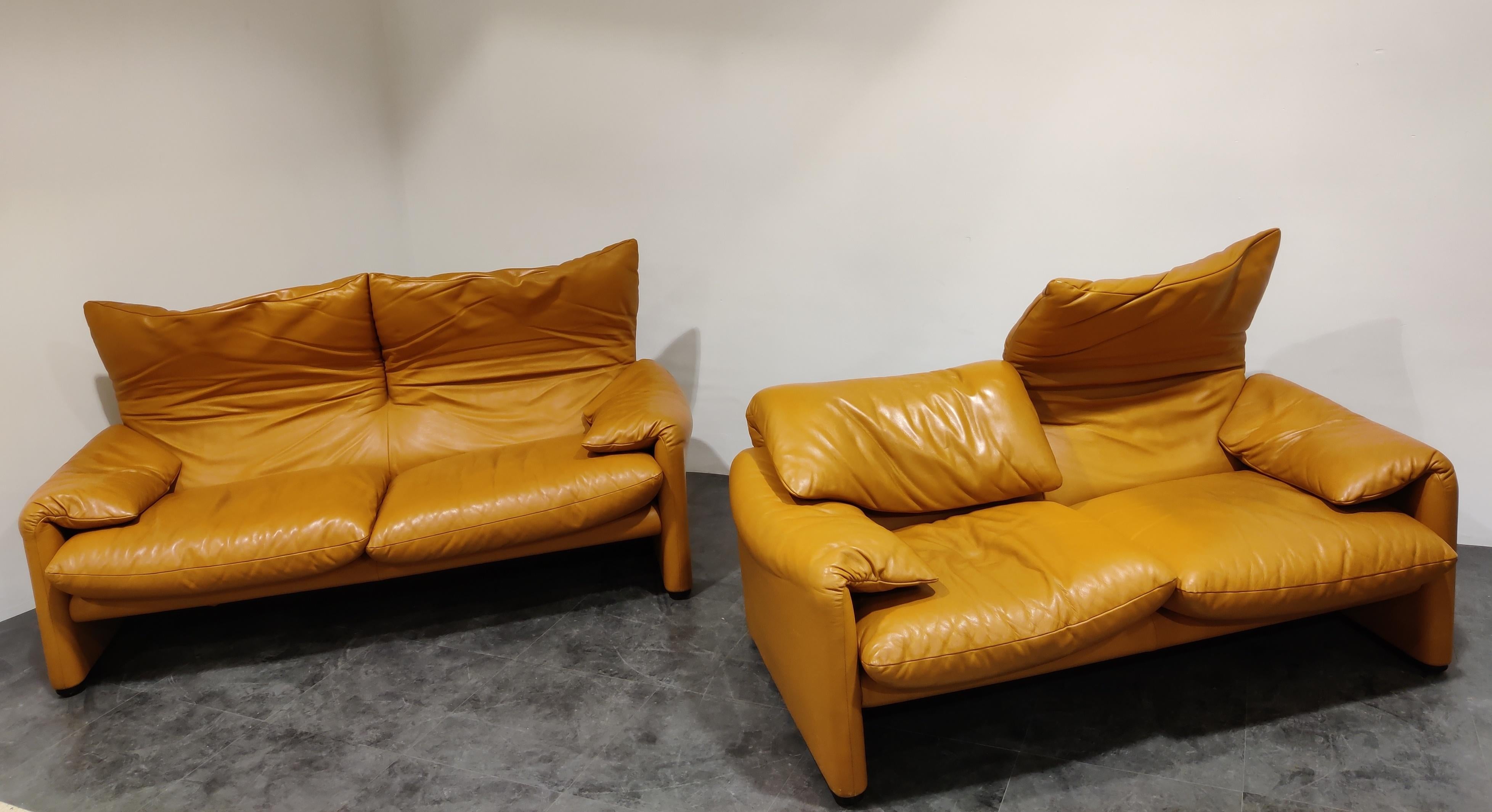 Leather Maralunga Sofa Set by Vico Magistretti for Cassina, 1973 8